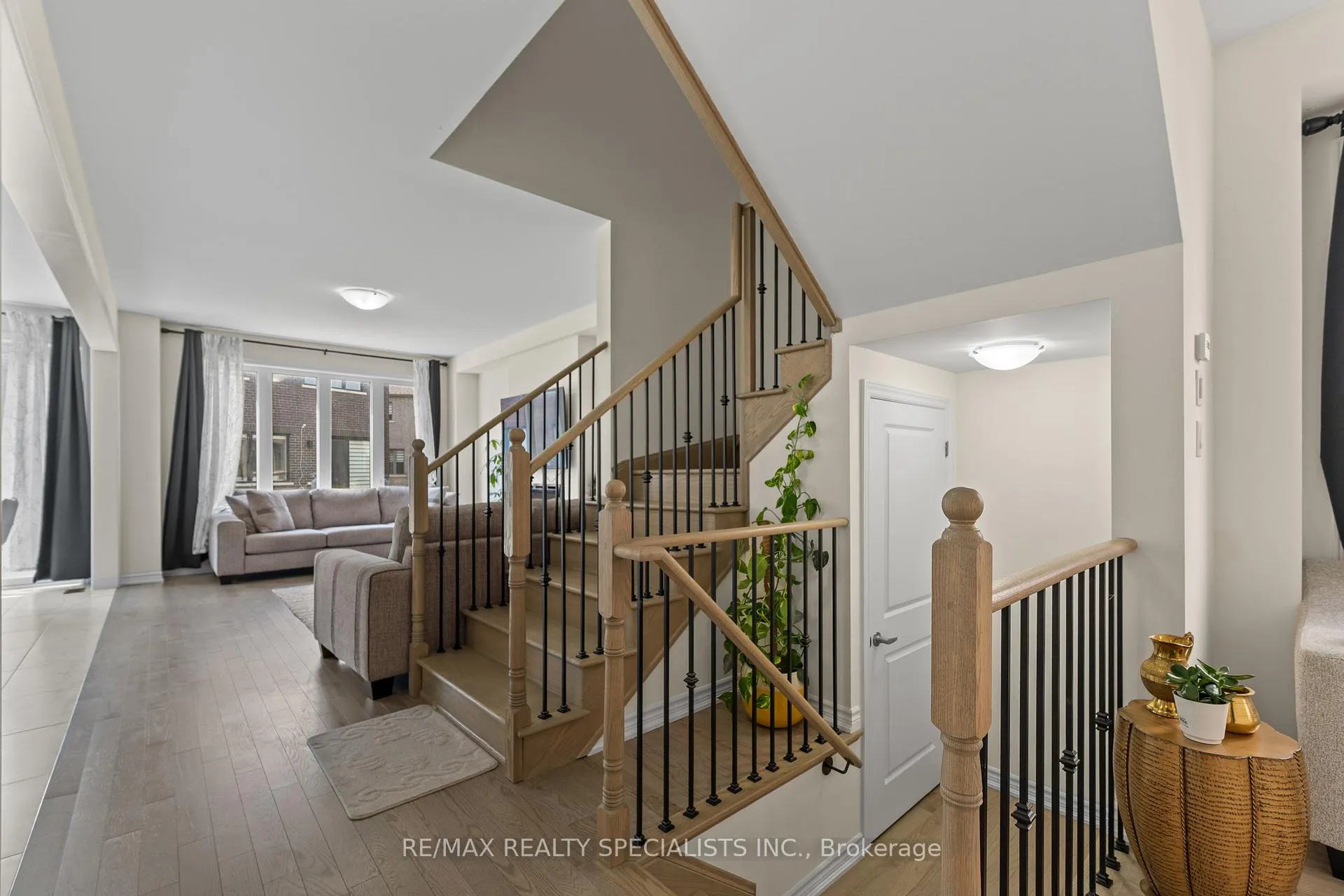 Photo 8 of 74 Camino Real Drive, Caledon, Rural Caledon — HOMEH