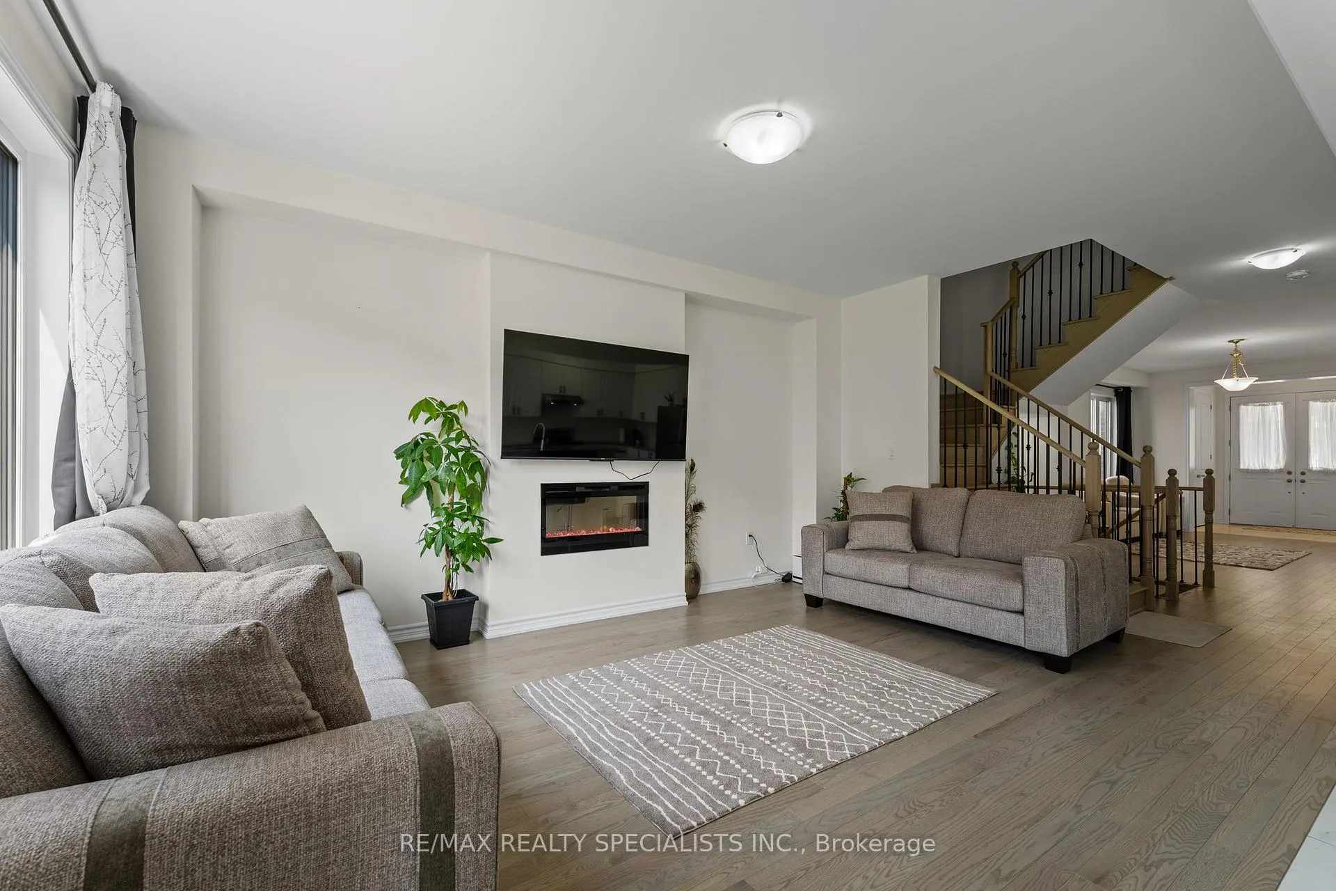 Photo 10 of 74 Camino Real Drive, Caledon, Rural Caledon — HOMEH