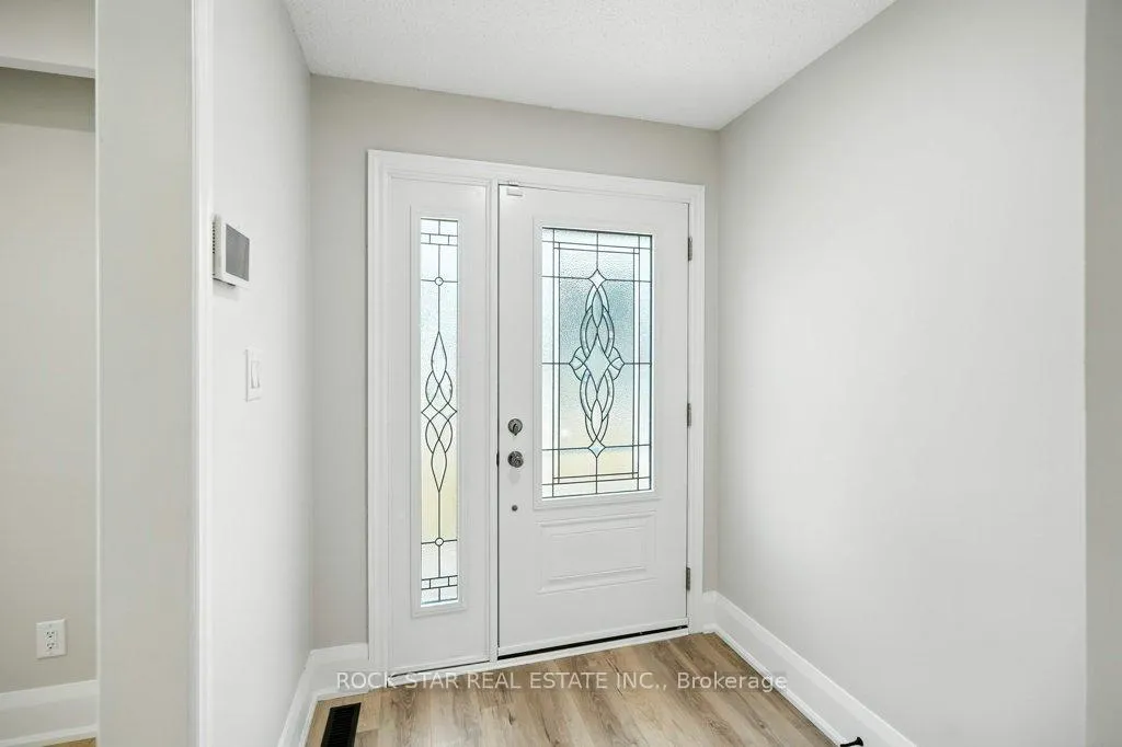 Photo 3 of 56 Abeles Avenue, Brant, Paris — HOMEH