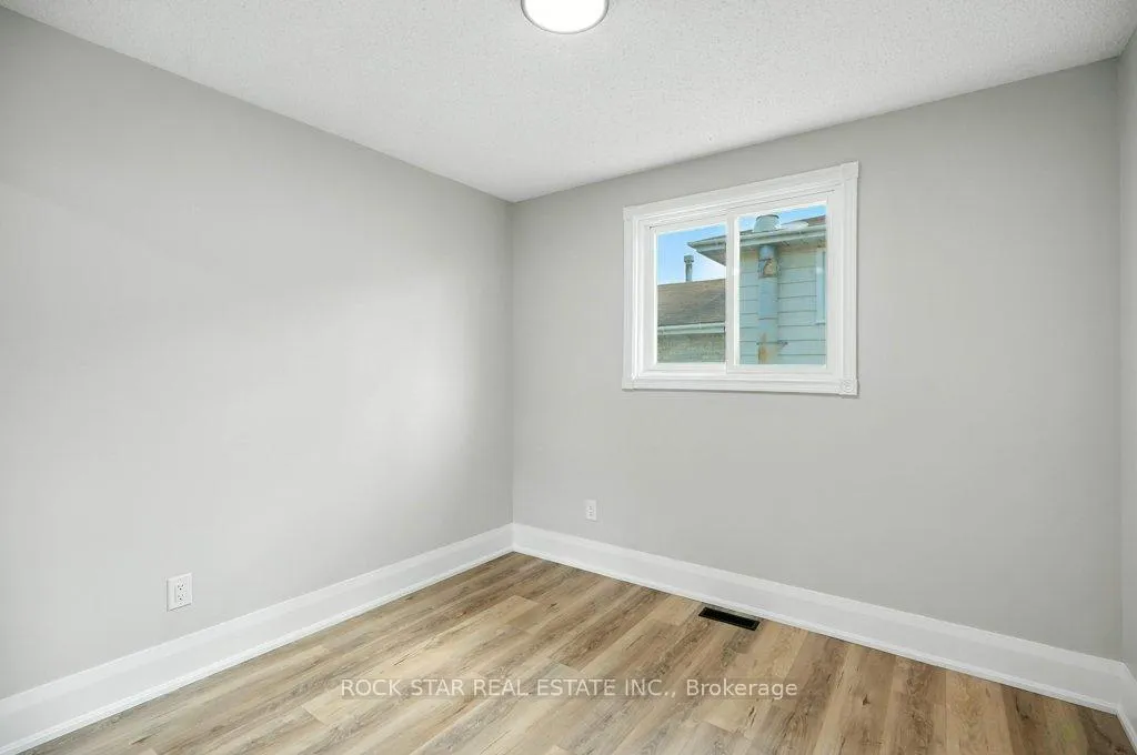 Photo 17 of 56 Abeles Avenue, Brant, Paris — HOMEH