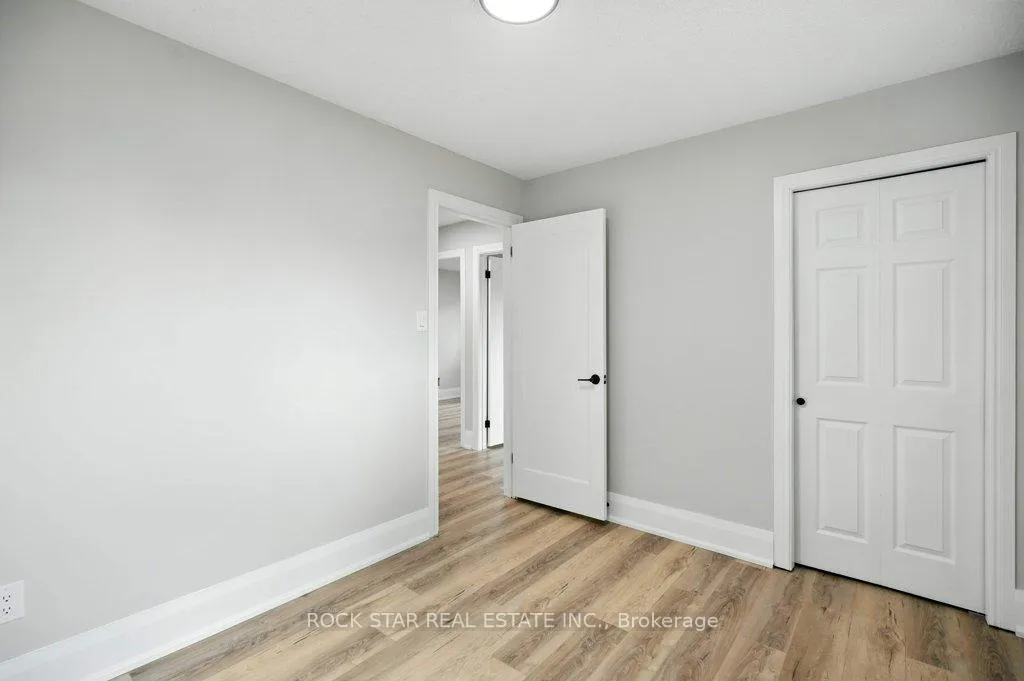 Photo 25 of 56 Abeles Avenue, Brant, Paris — HOMEH