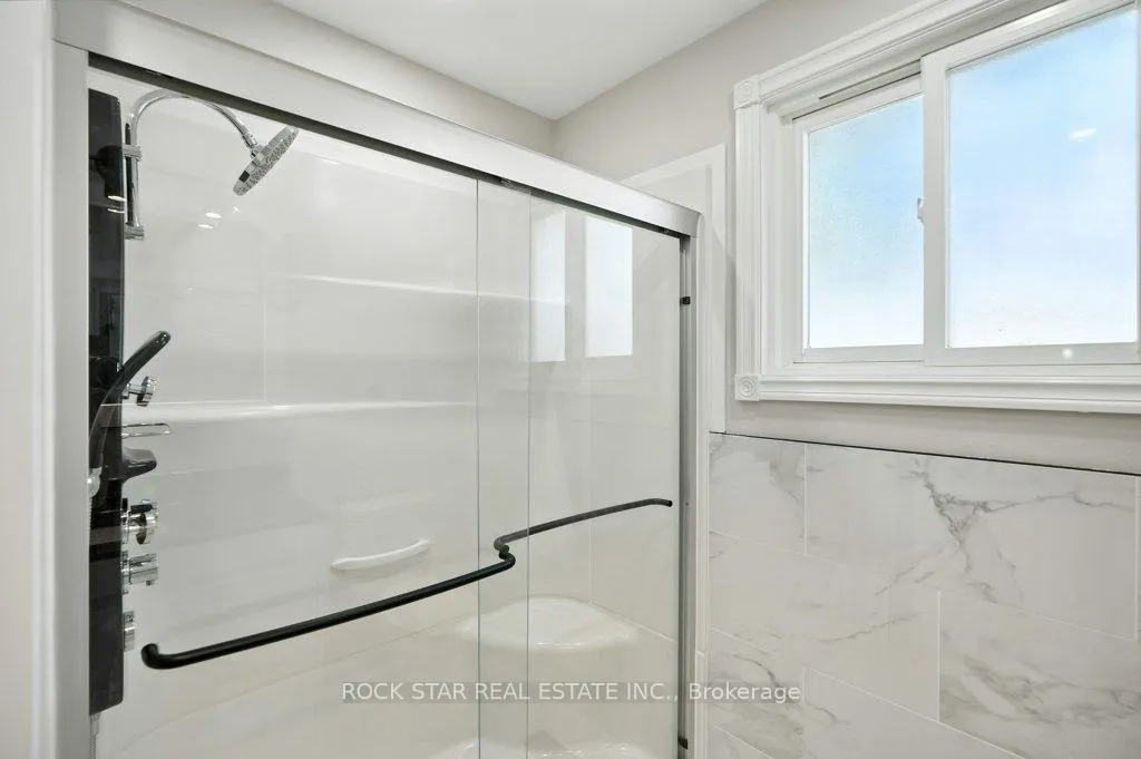 Photo 27 of 56 Abeles Avenue, Brant, Paris — HOMEH