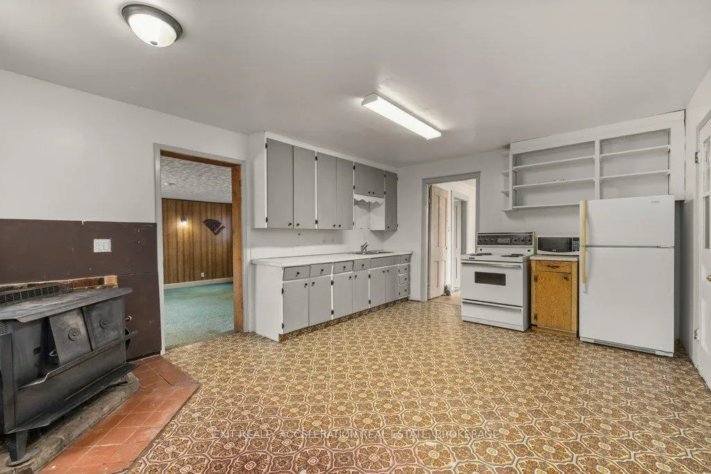 Photo 6 of 548 Moira Street, Tweed, Tweed (Village) — HOMEH