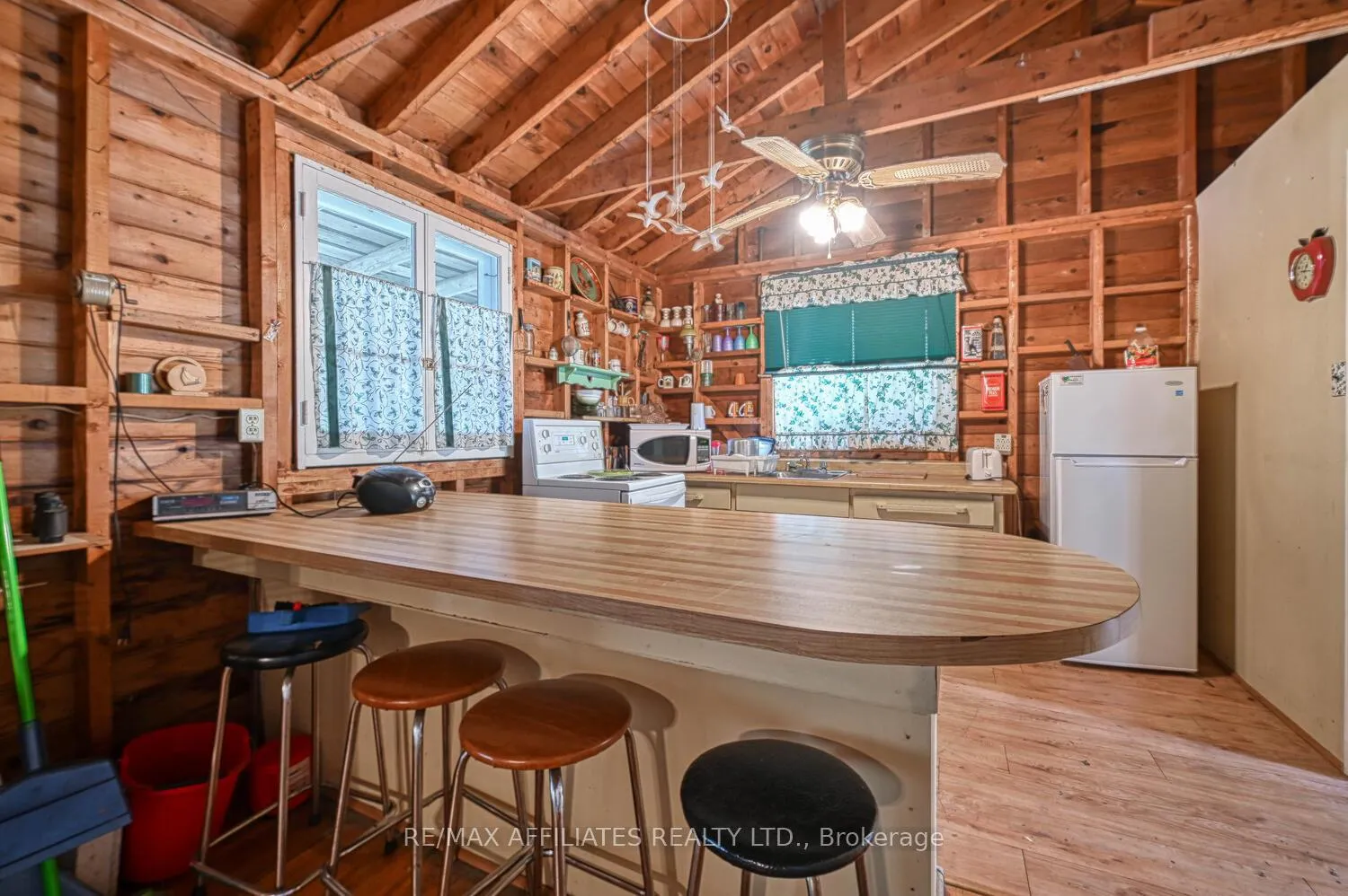 Photo 7 of 730 Dunc's Point Road, Tay Valley, Bathurst/Burgess & Sherbrooke (North Burgess) Twp — HOMEH