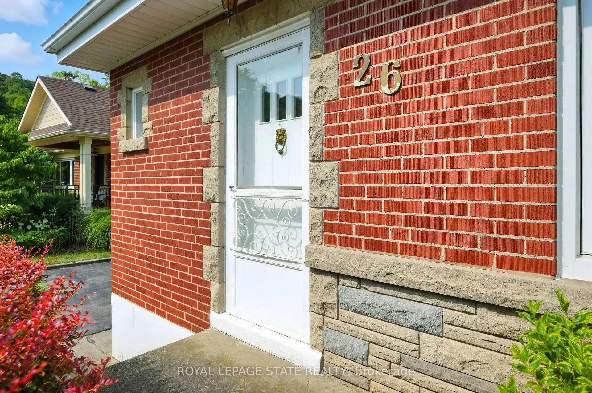 Photo 4 of 26 Marion Place, Hamilton, Stoney Creek — HOMEH