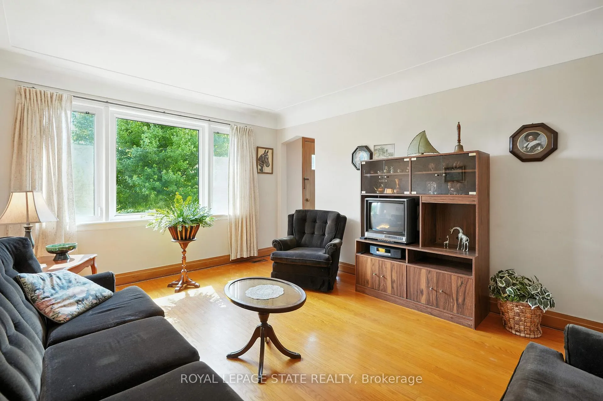 Photo 7 of 26 Marion Place, Hamilton, Stoney Creek — HOMEH