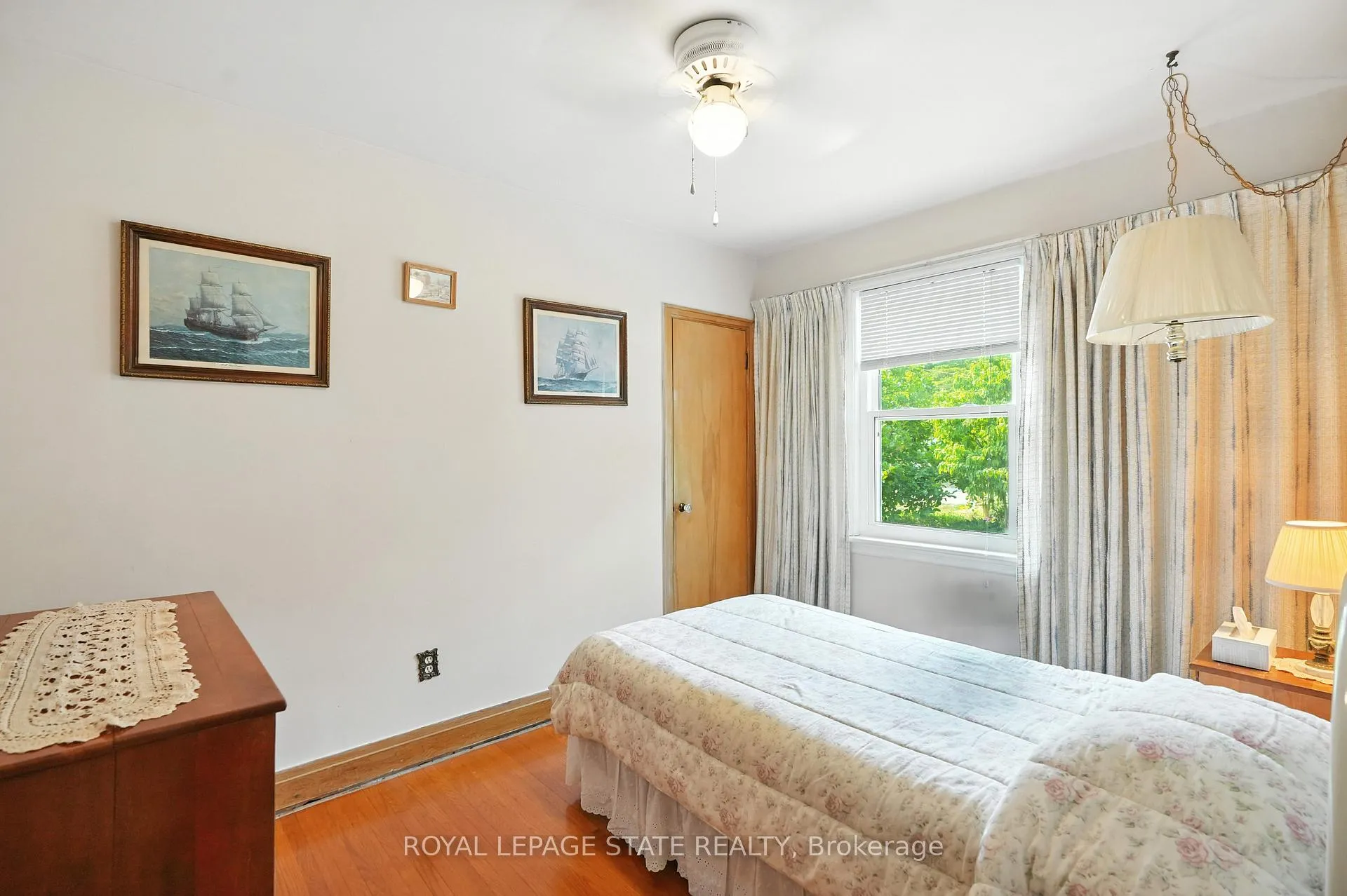 Photo 18 of 26 Marion Place, Hamilton, Stoney Creek — HOMEH