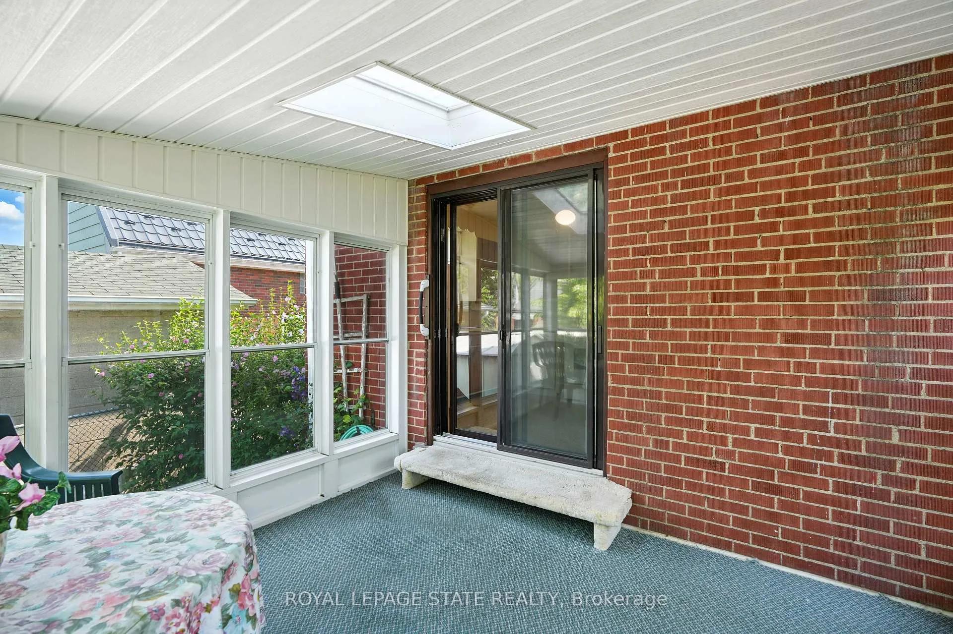 Photo 22 of 26 Marion Place, Hamilton, Stoney Creek — HOMEH