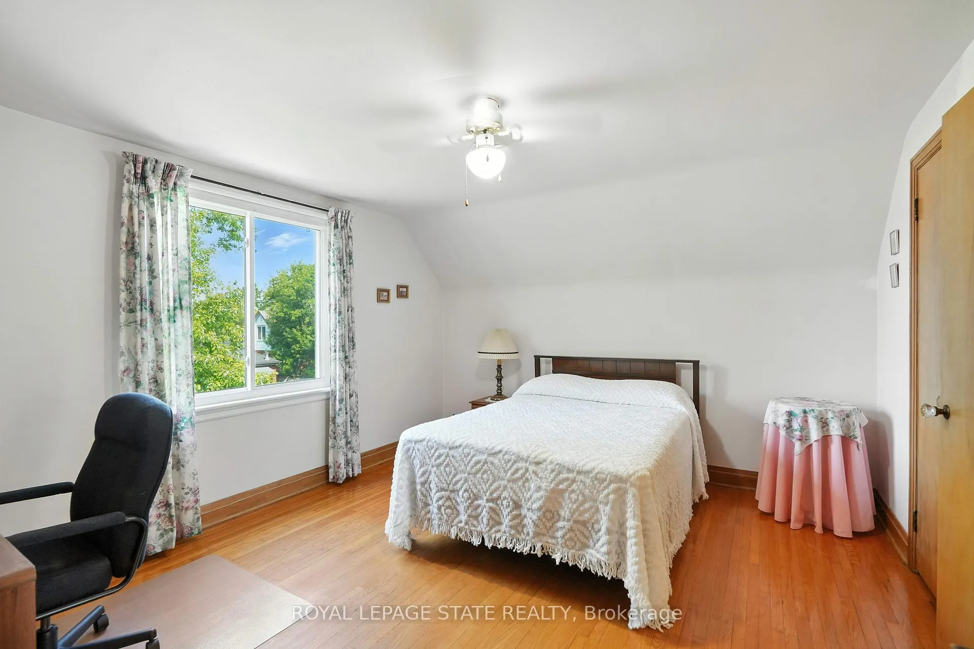 Photo 25 of 26 Marion Place, Hamilton, Stoney Creek — HOMEH