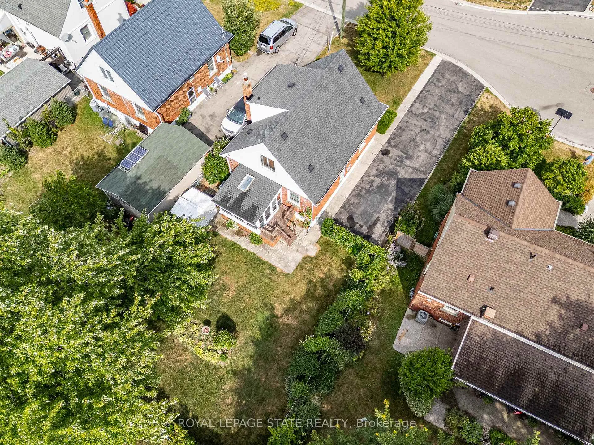 Photo 37 of 26 Marion Place, Hamilton, Stoney Creek — HOMEH