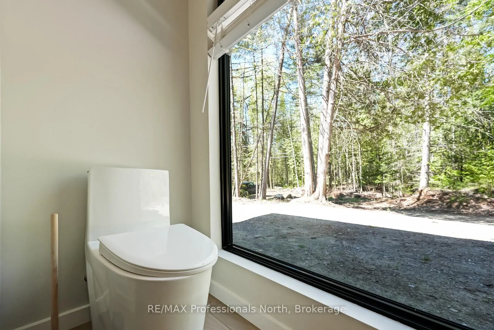 Photo 9 of 1142 Turfyn Lane, Highlands East, Glamorgan — HOMEH