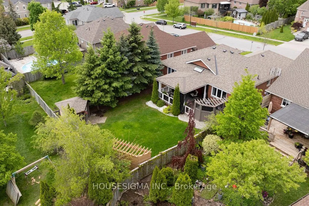 Photo 4 of 1168 Ashland Drive, Cobourg — HOMEH