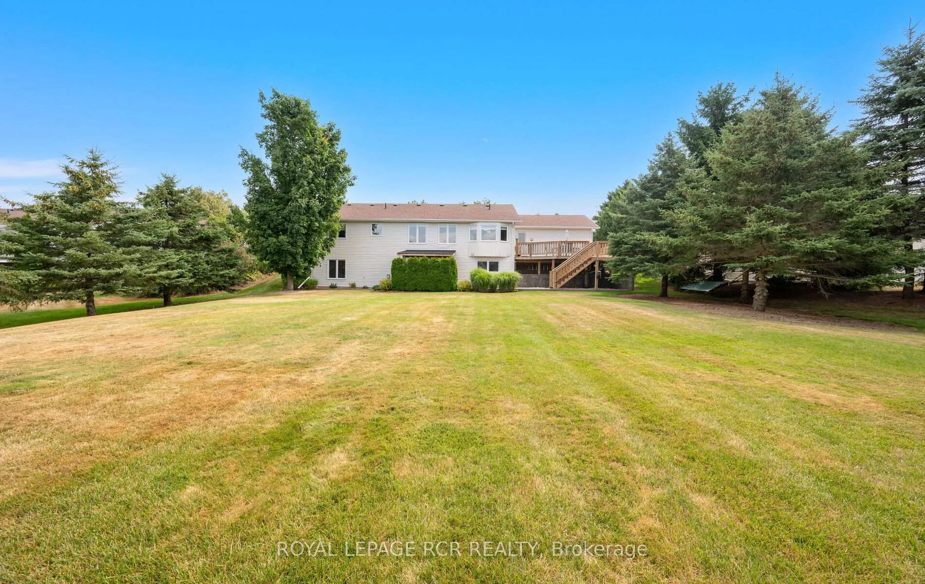 Photo 39 of 10 Peter Street, Amaranth, Rural Amaranth — HOMEH