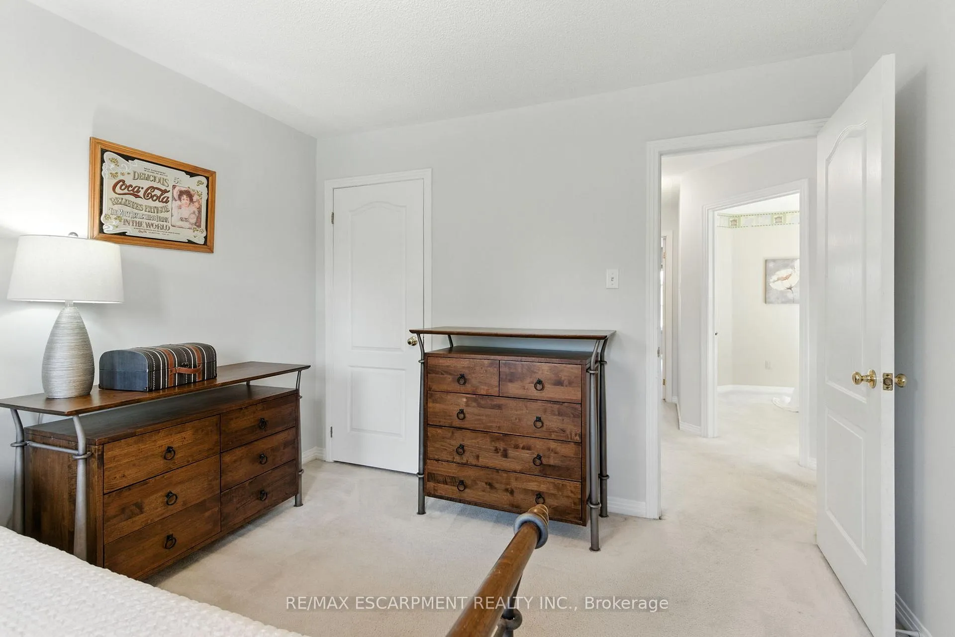 Photo 21 of 153 Chudleigh Street, Hamilton, Waterdown — HOMEH