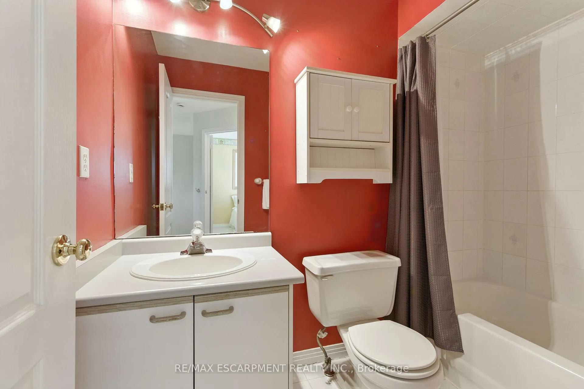 Photo 23 of 153 Chudleigh Street, Hamilton, Waterdown — HOMEH