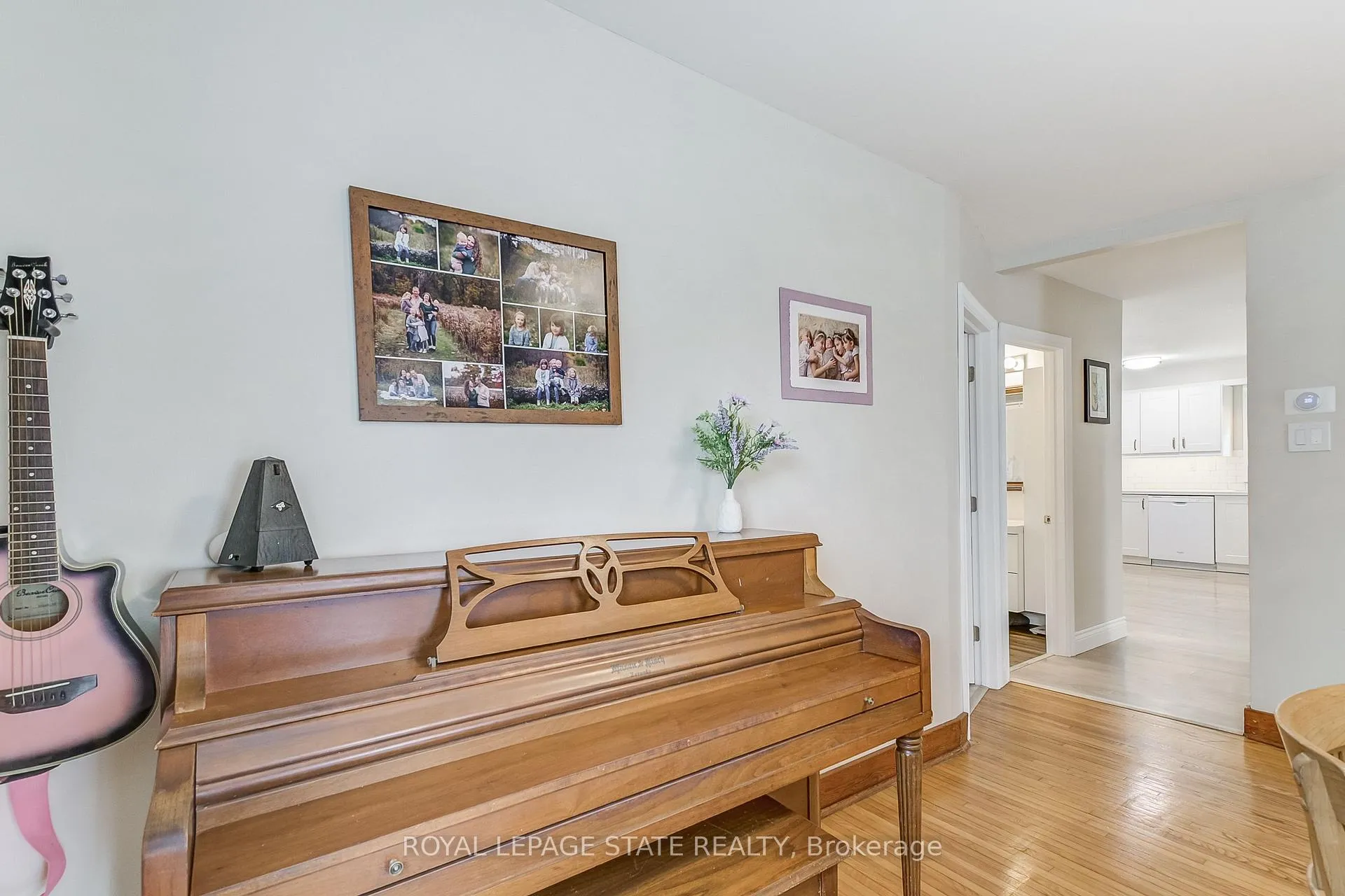 Photo 9 of 113 Lynden Road, Hamilton, Lynden — HOMEH