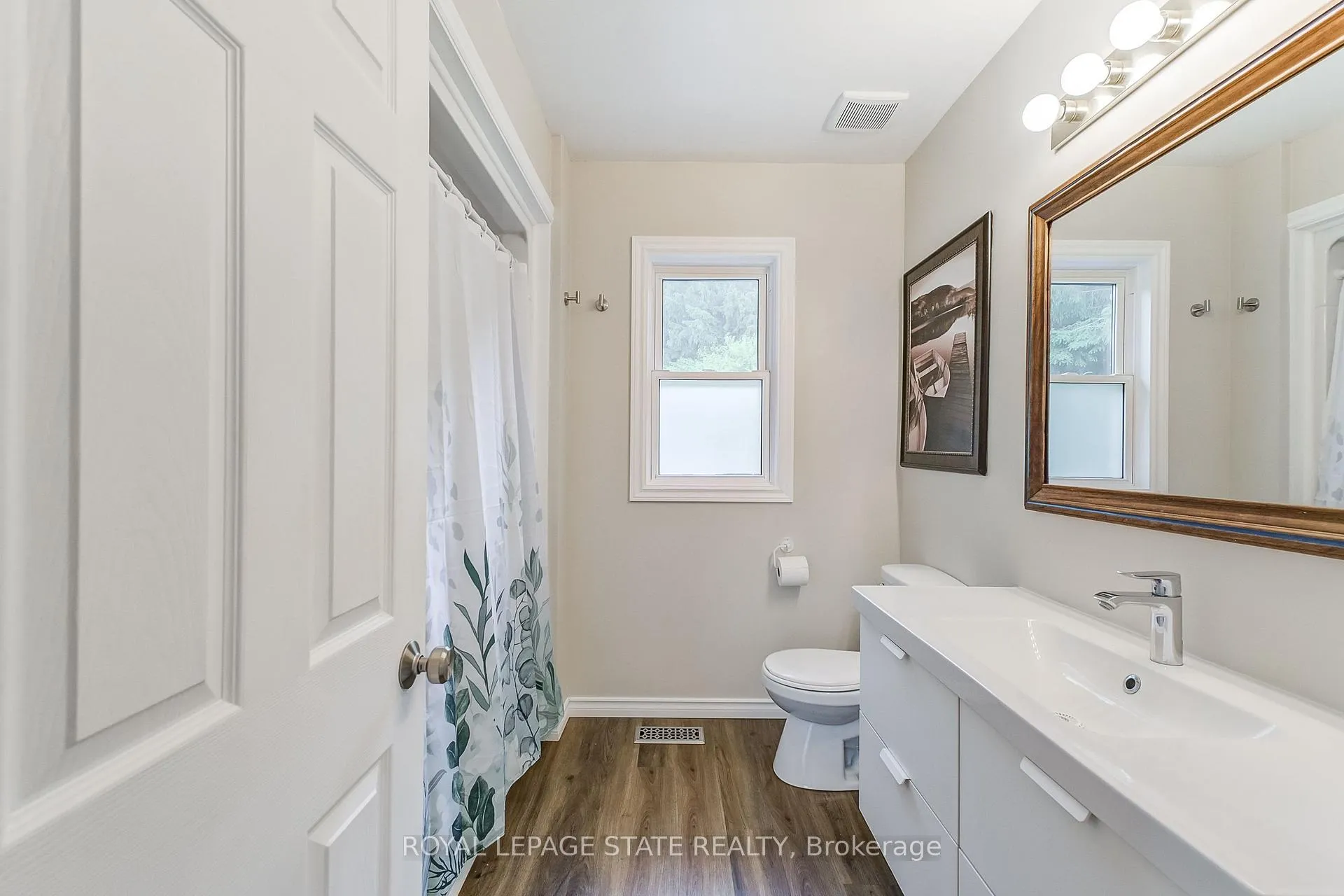 Photo 17 of 113 Lynden Road, Hamilton, Lynden — HOMEH