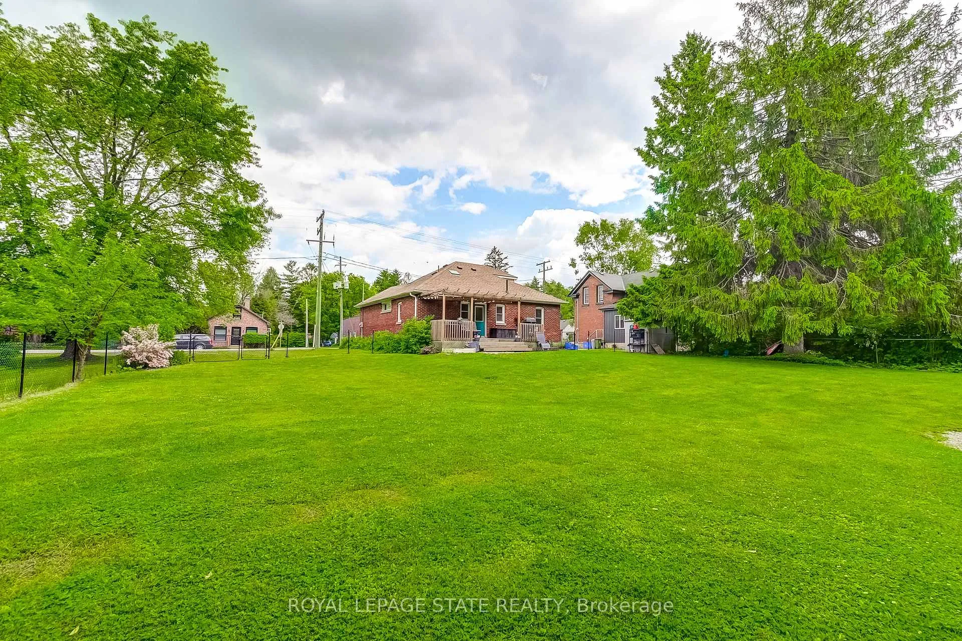 Photo 27 of 113 Lynden Road, Hamilton, Lynden — HOMEH