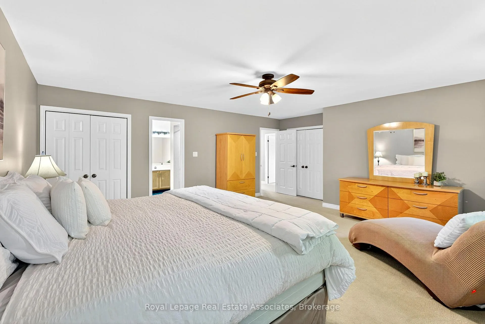 Photo 18 of 29 Laurendale Avenue, Hamilton, Waterdown — HOMEH