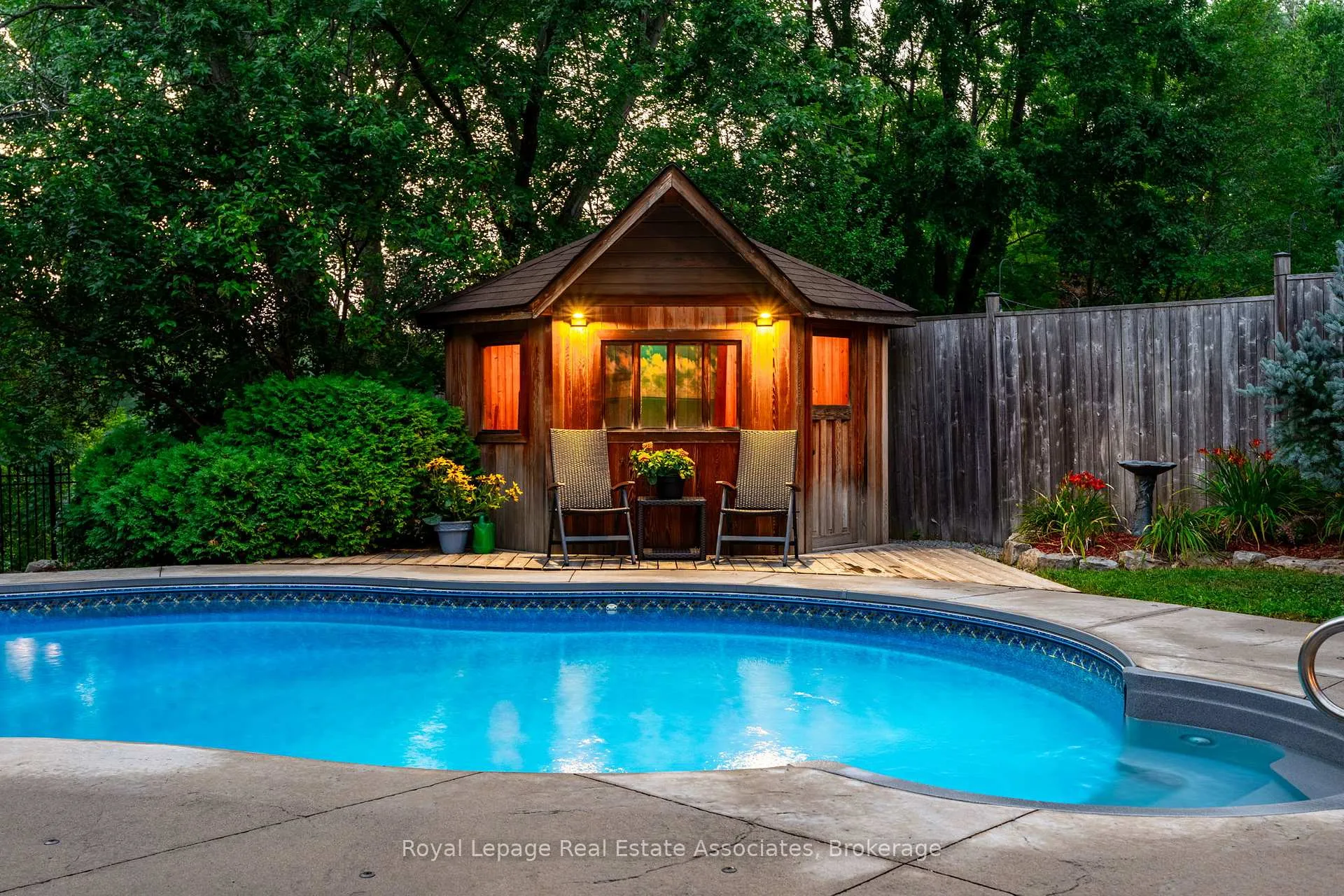 Photo 43 of 29 Laurendale Avenue, Hamilton, Waterdown — HOMEH