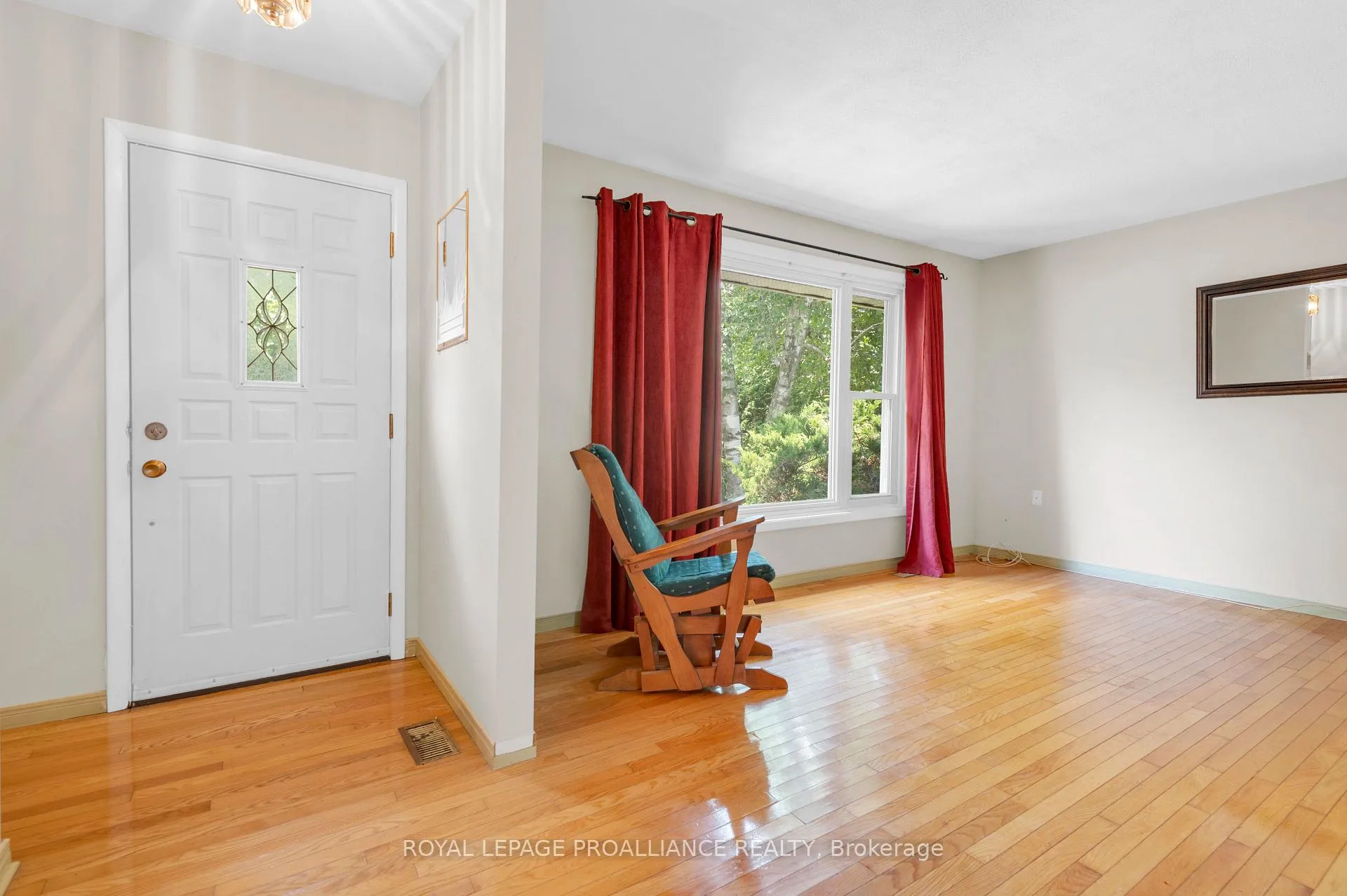 Photo 4 of 1239 Frankford Road, Quinte West, Sidney Ward — HOMEH