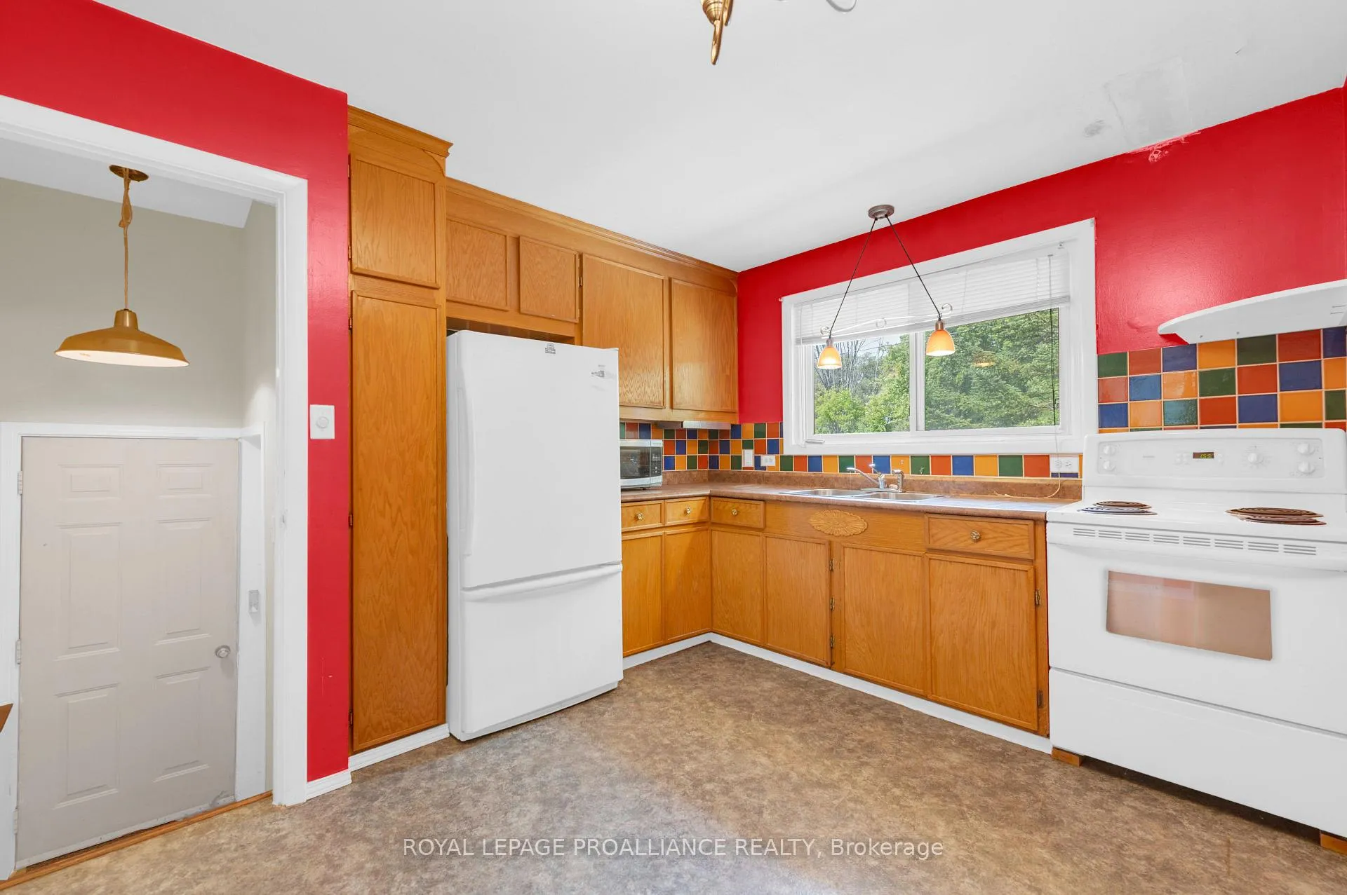 Photo 8 of 1239 Frankford Road, Quinte West, Sidney Ward — HOMEH