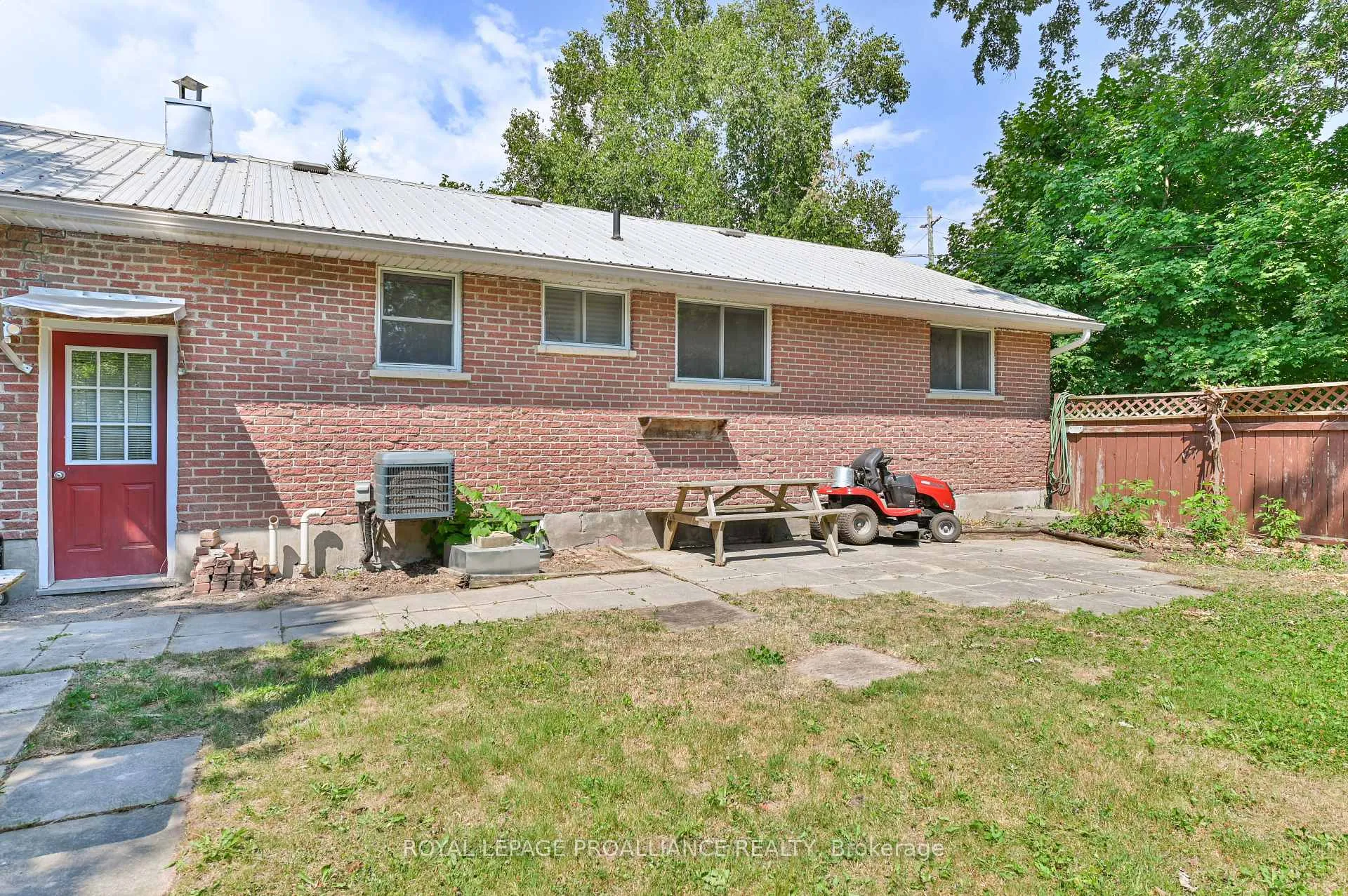 Photo 25 of 1239 Frankford Road, Quinte West, Sidney Ward — HOMEH