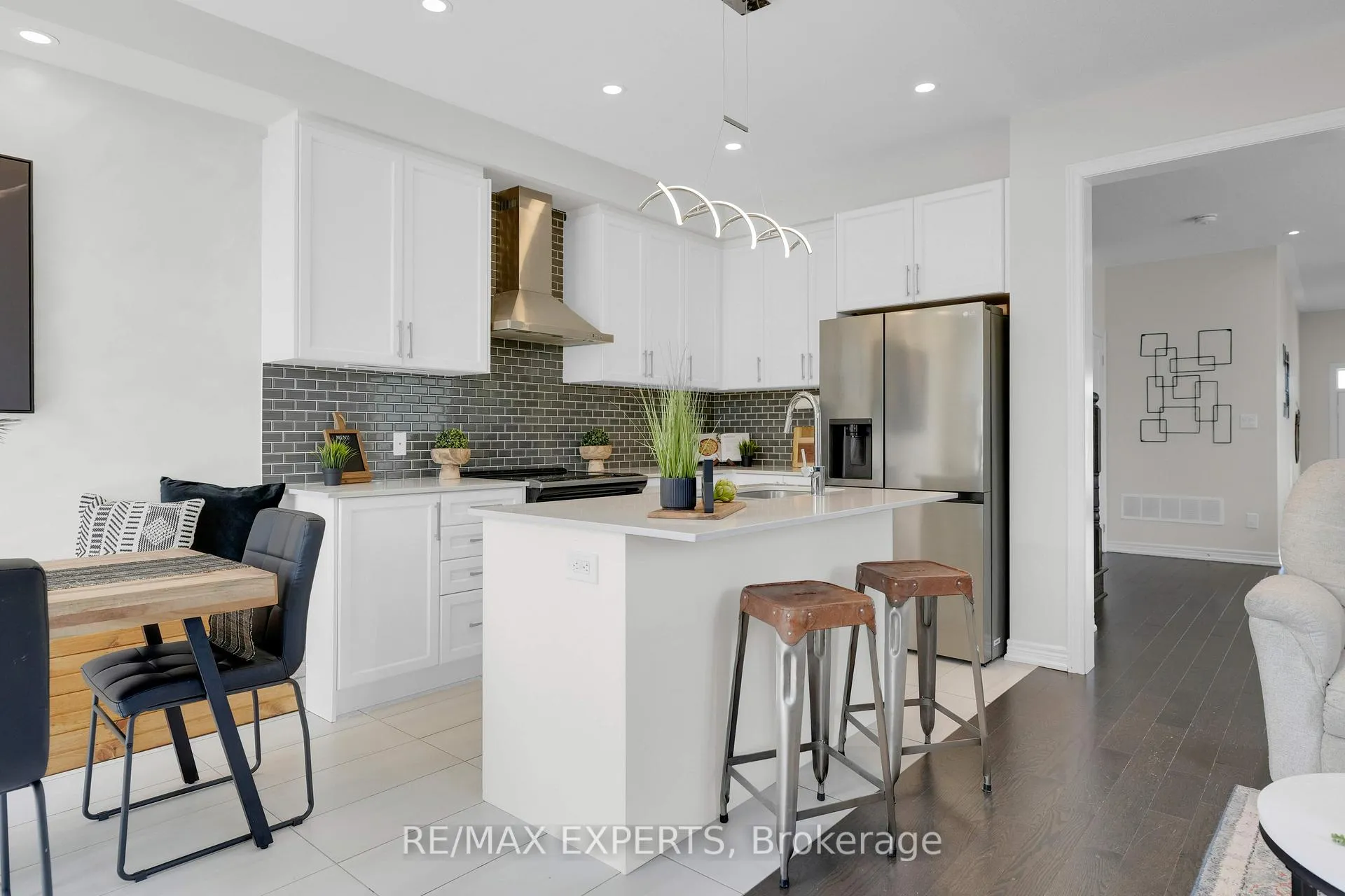 Photo 15 of 1 Clifford Crescent, New Tecumseth, Tottenham — HOMEH