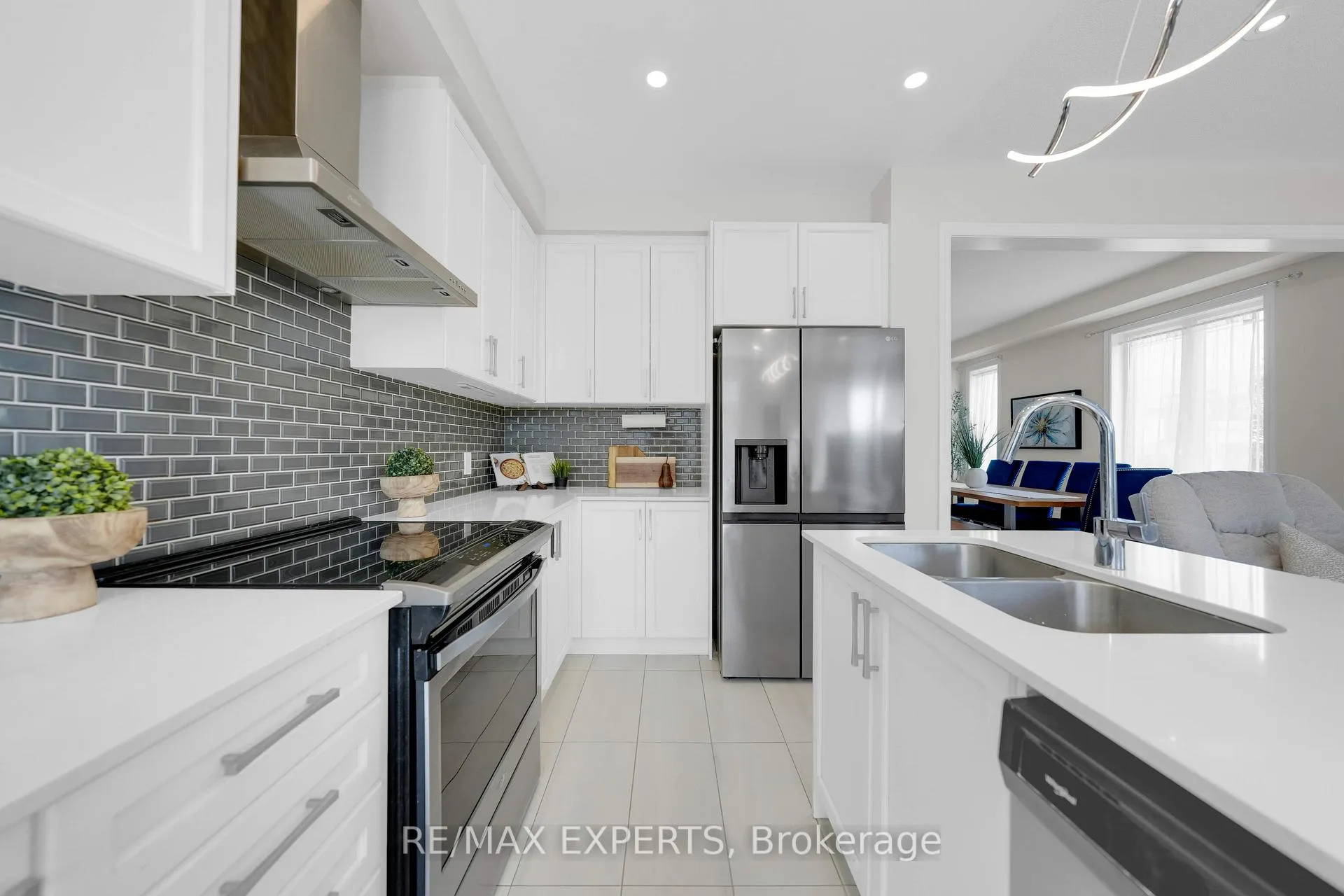 Photo 19 of 1 Clifford Crescent, New Tecumseth, Tottenham — HOMEH
