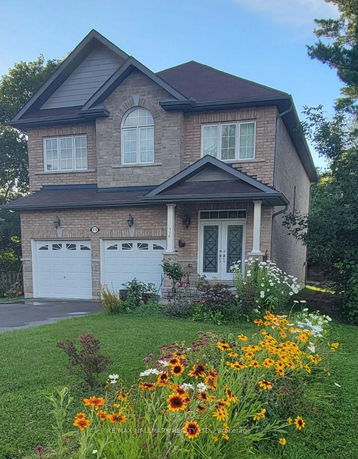 Front of 178 Bayview Avenue
