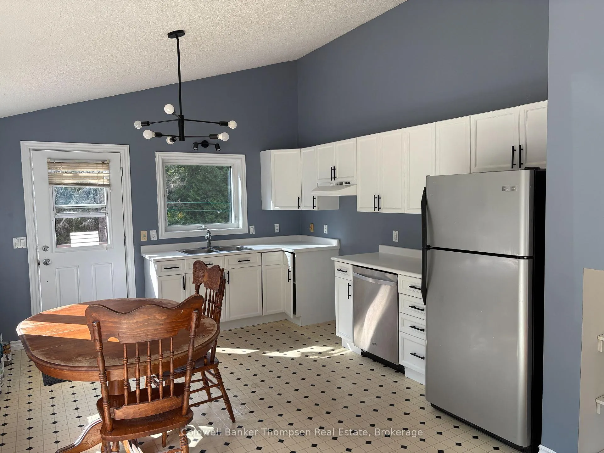 Photo 8 of 168 White Pine Drive, Machar — HOMEH