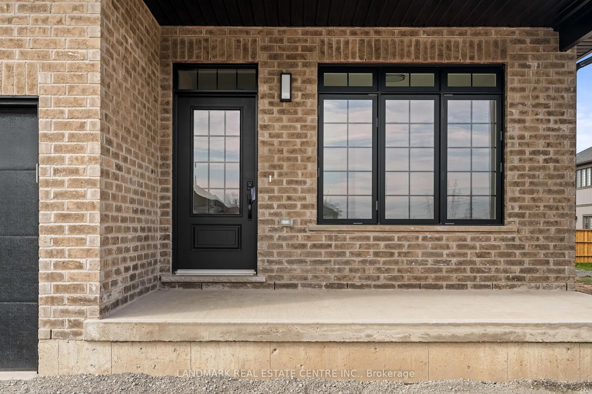 Photo 3 of 7 Bounty Avenue, Thorold, Rolling Meadows — HOMEH