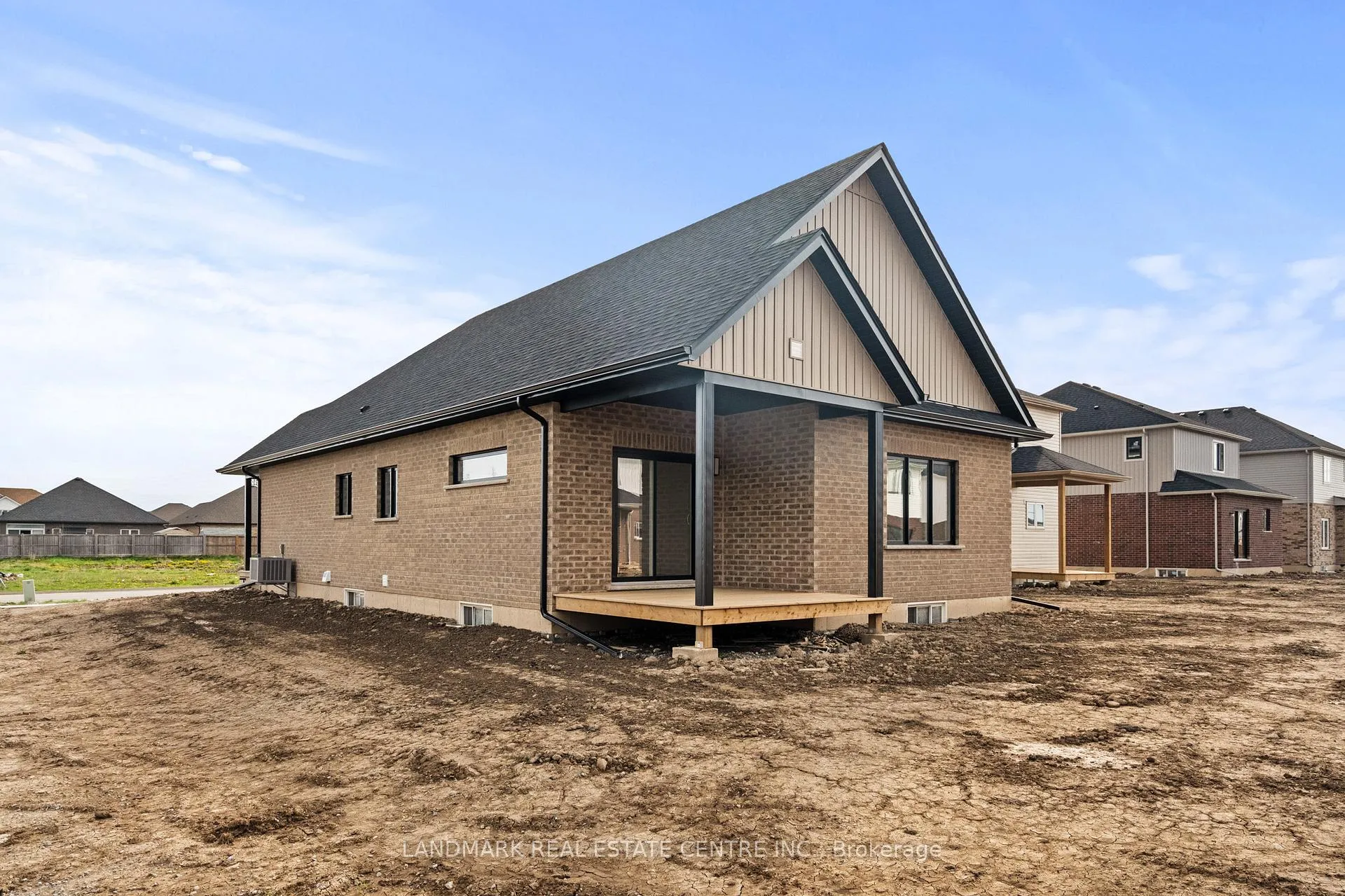 Photo 4 of 7 Bounty Avenue, Thorold, Rolling Meadows — HOMEH