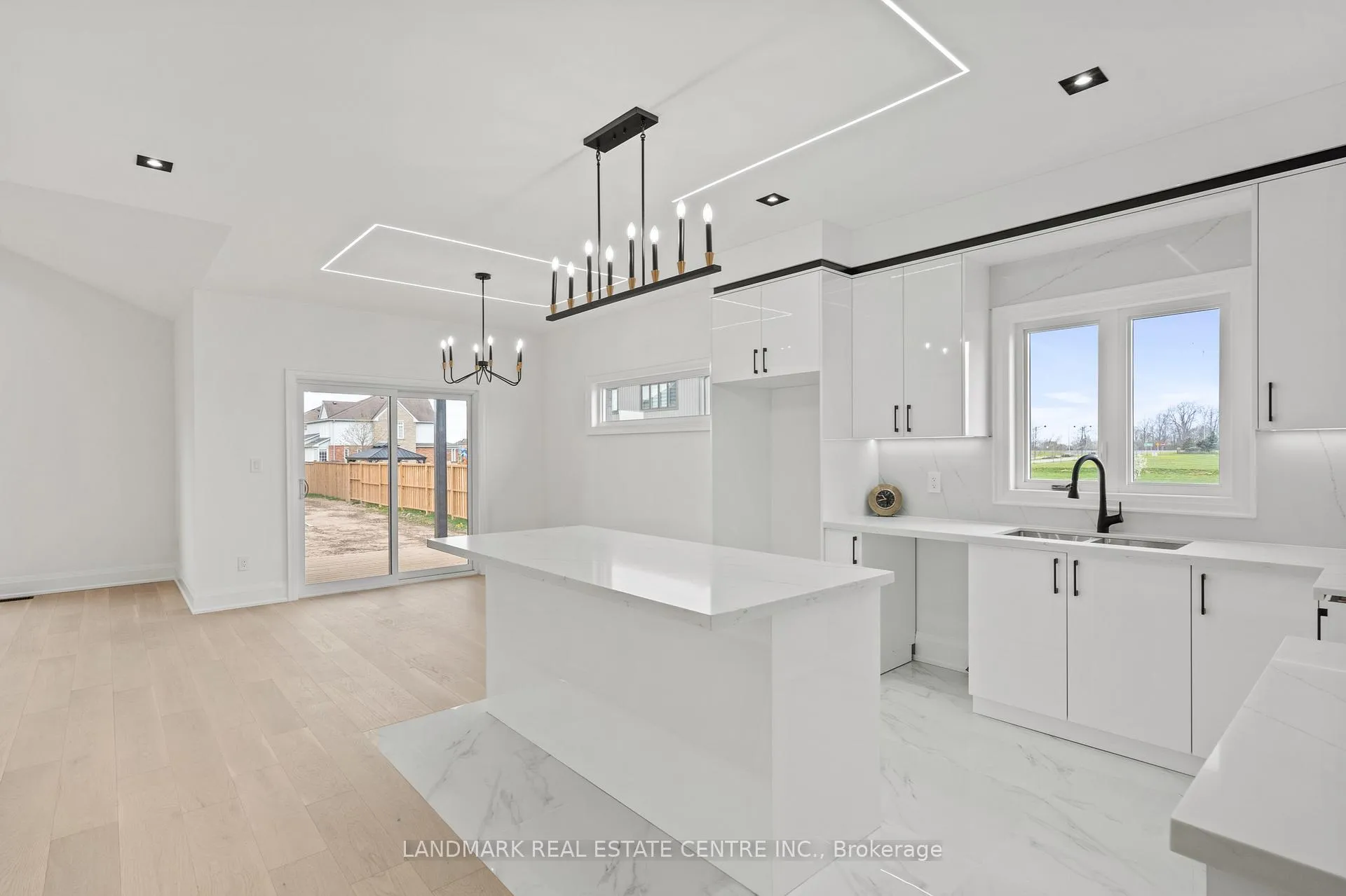 Photo 13 of 7 Bounty Avenue, Thorold, Rolling Meadows — HOMEH
