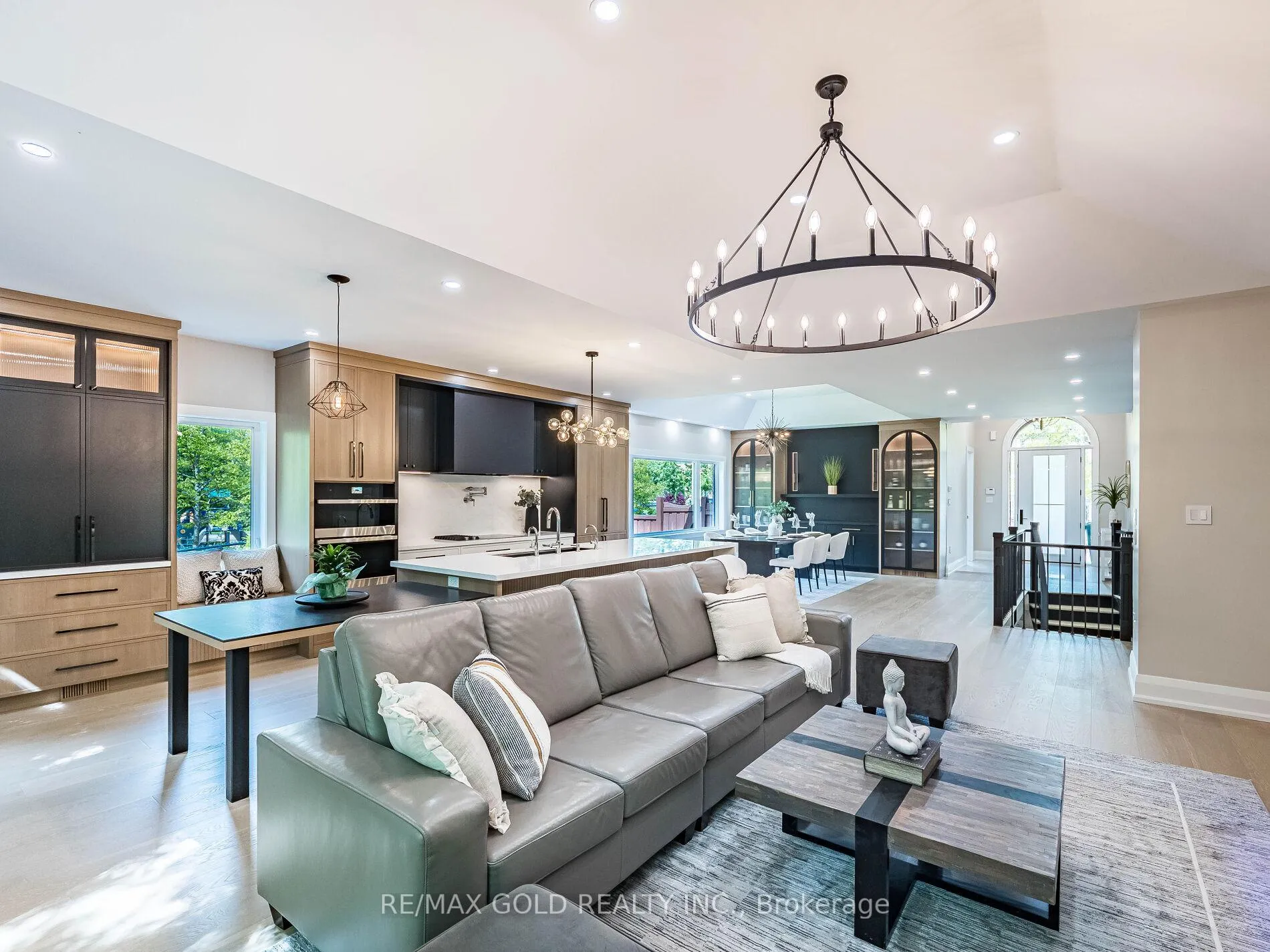 Photo 7 of 35 Borland Crescent, Caledon, Caledon East — HOMEH