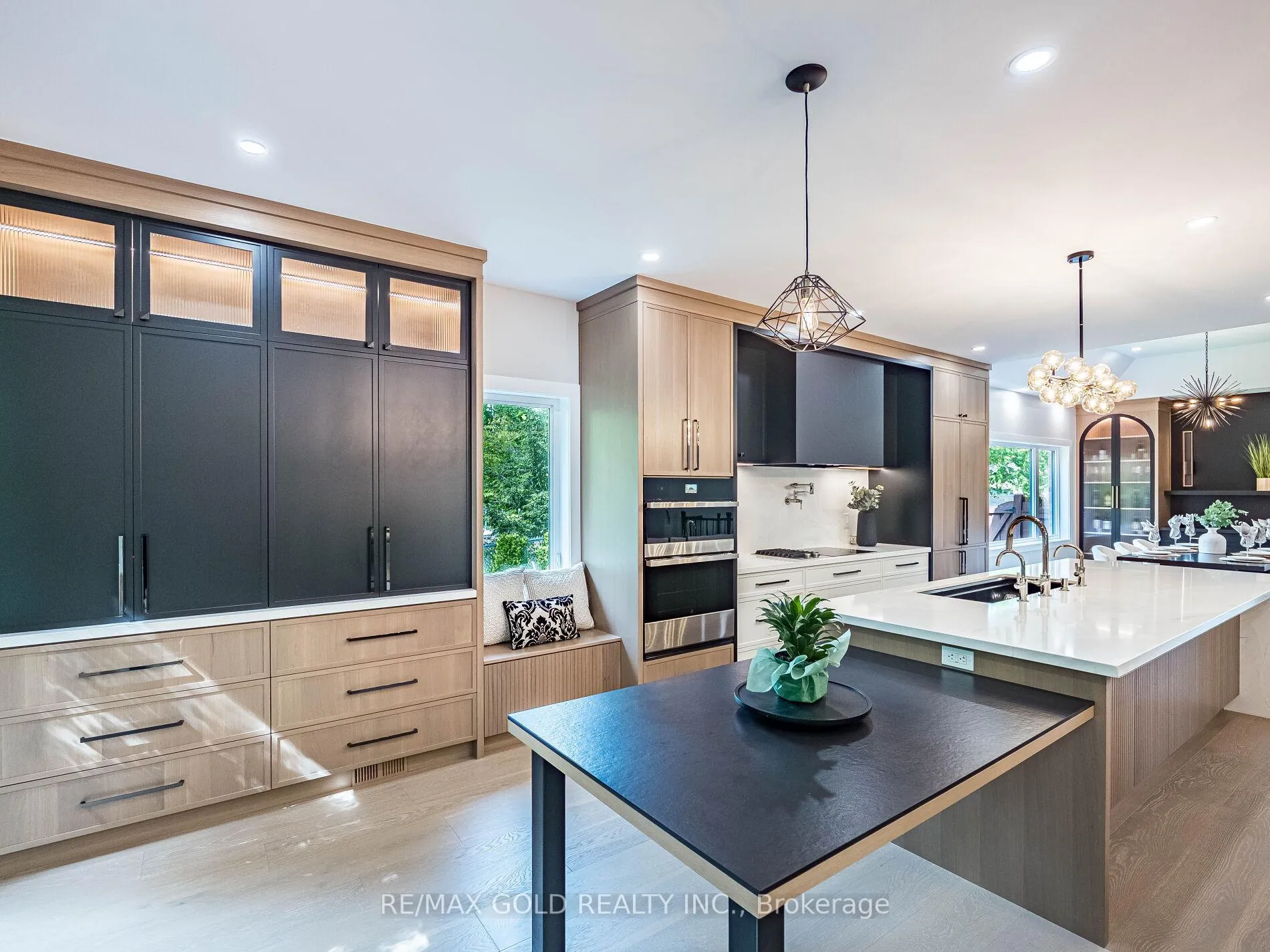 Photo 9 of 35 Borland Crescent, Caledon, Caledon East — HOMEH