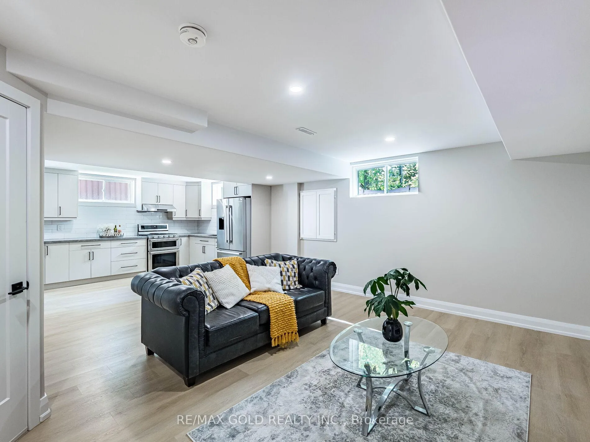 Photo 33 of 35 Borland Crescent, Caledon, Caledon East — HOMEH
