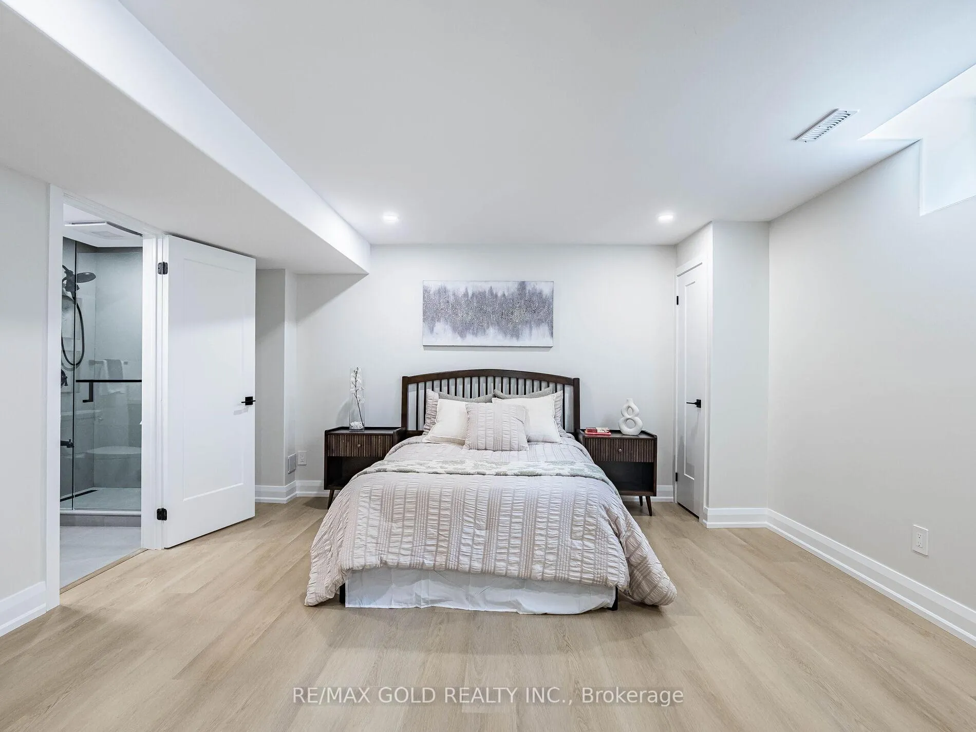 Photo 36 of 35 Borland Crescent, Caledon, Caledon East — HOMEH