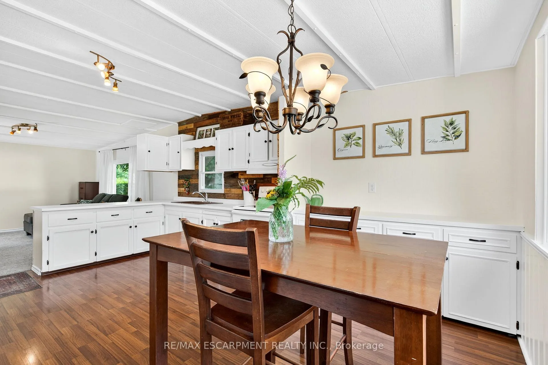 Photo 11 of Unit 139 Maple Cres, 1294 Concession 8 Road, Hamilton, Rural Flamborough — HOMEH