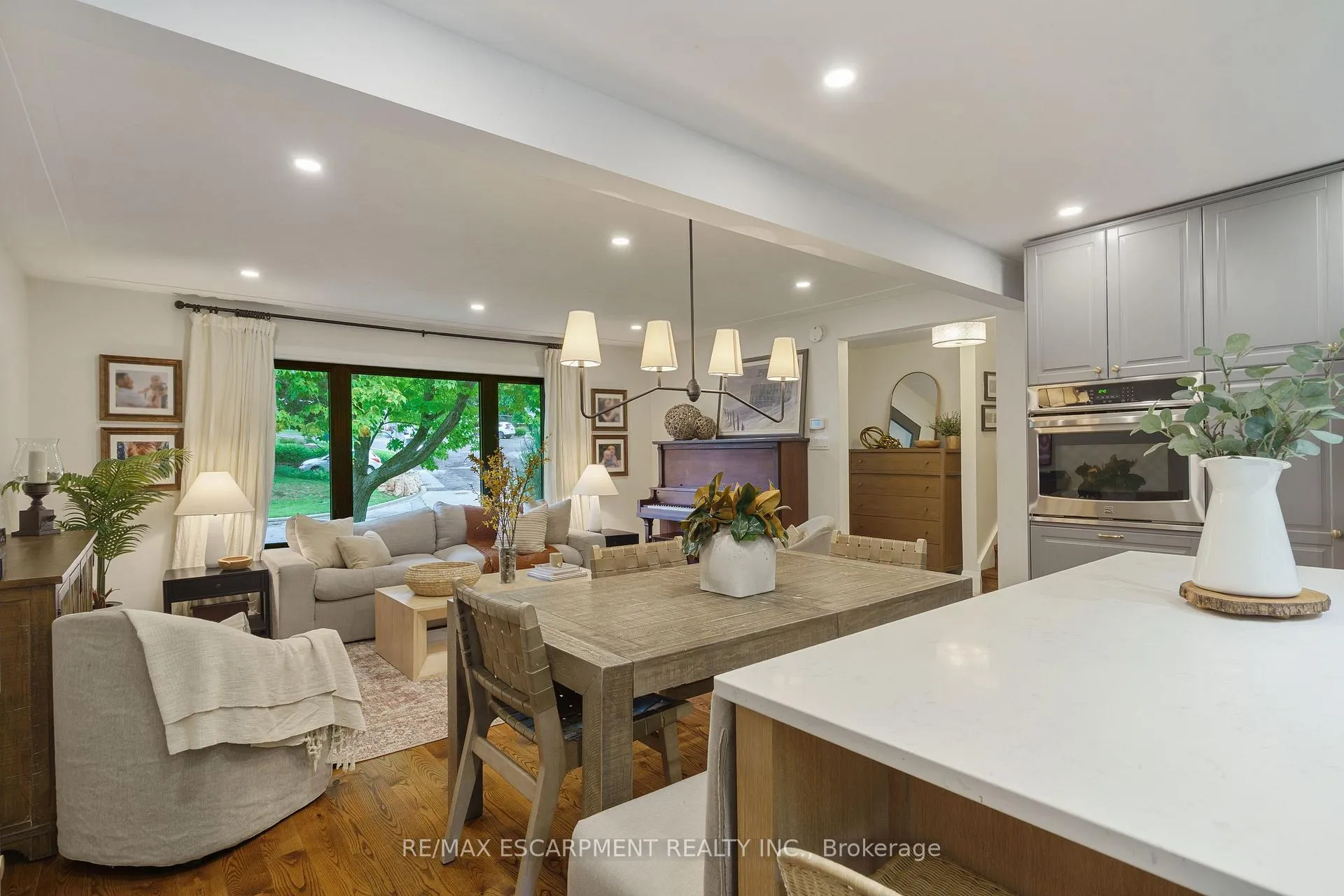 Photo 16 of 49 Ann Street, Hamilton, Dundas — HOMEH