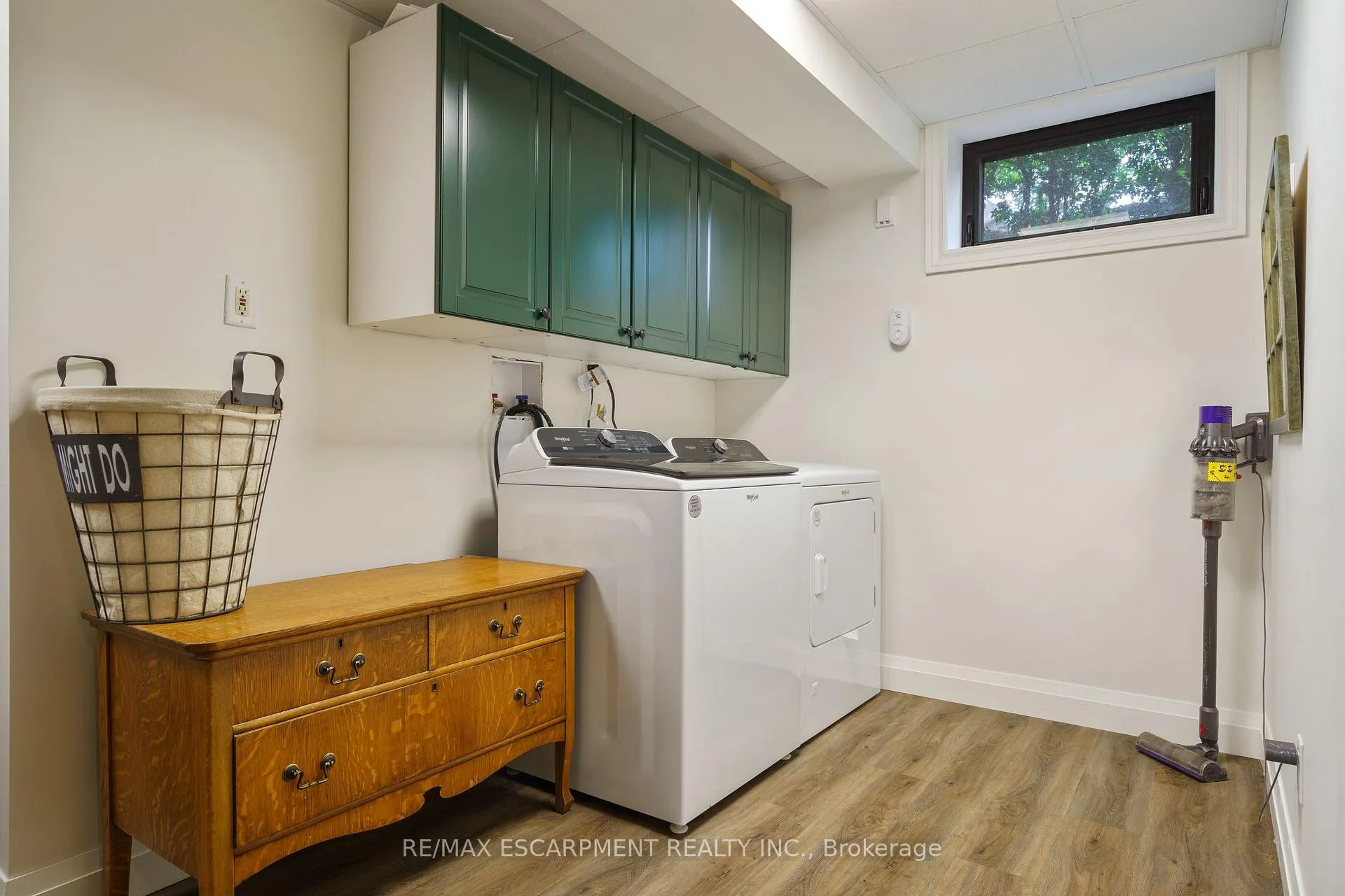 Photo 35 of 49 Ann Street, Hamilton, Dundas — HOMEH