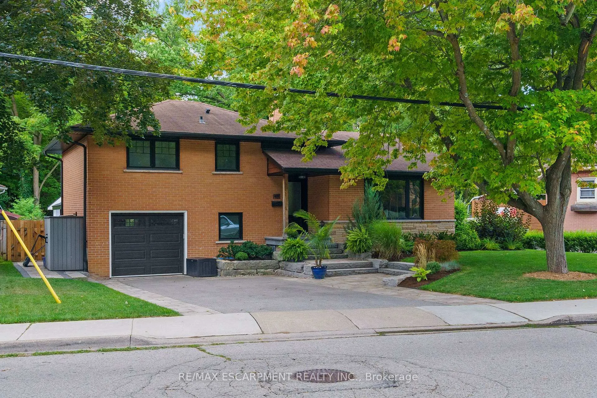 Photo 44 of 49 Ann Street, Hamilton, Dundas — HOMEH
