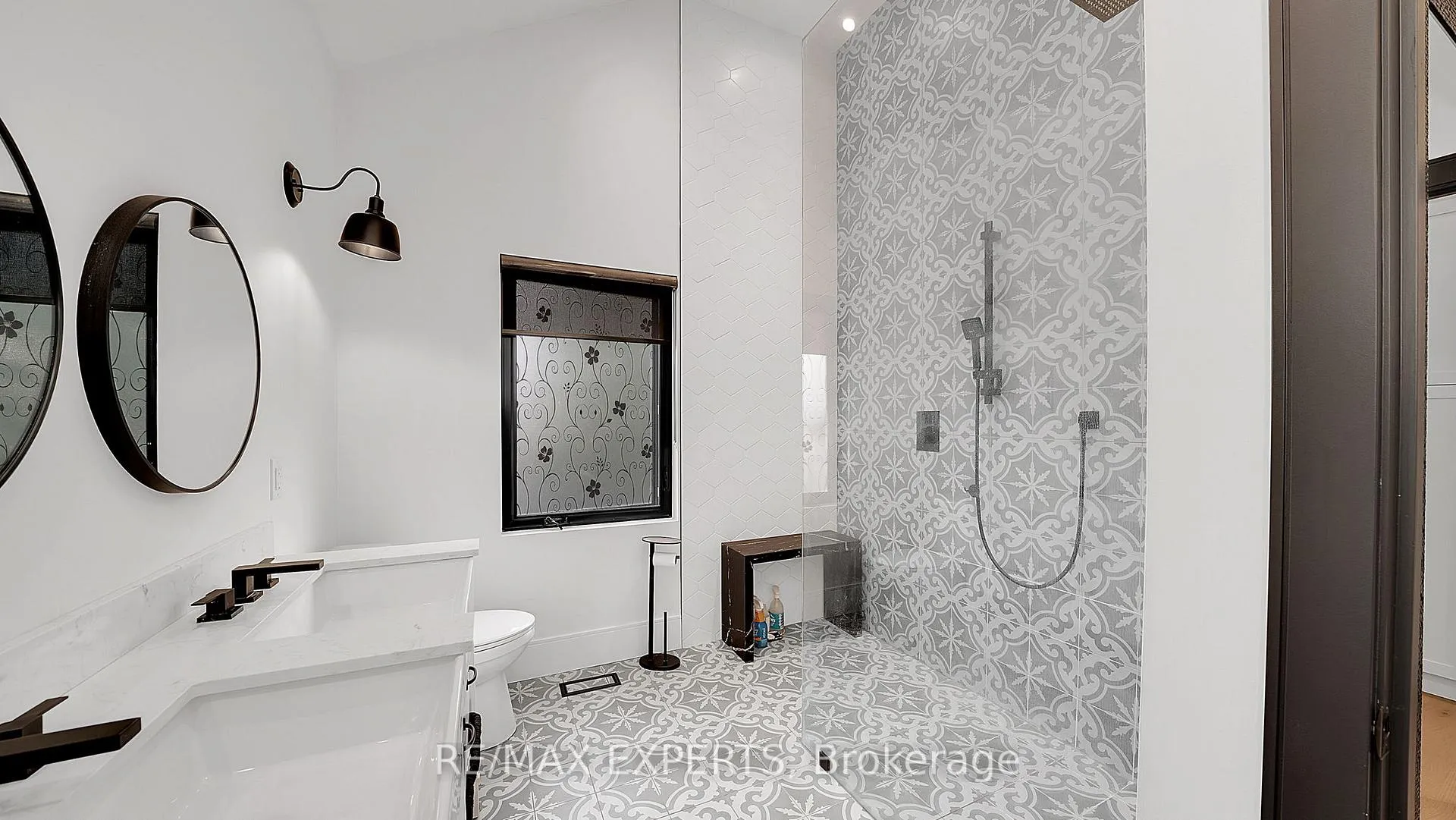 Photo 25 of 212 Ridge Road, Caledon, Bolton West — HOMEH