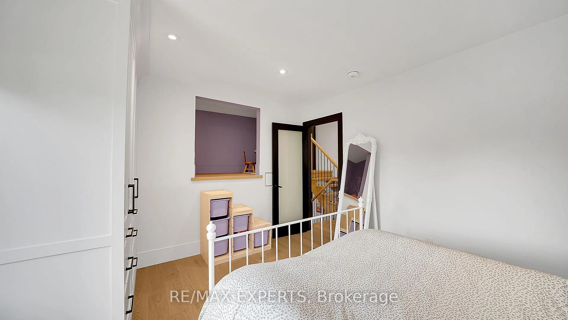 Photo 29 of 212 Ridge Road, Caledon, Bolton West — HOMEH