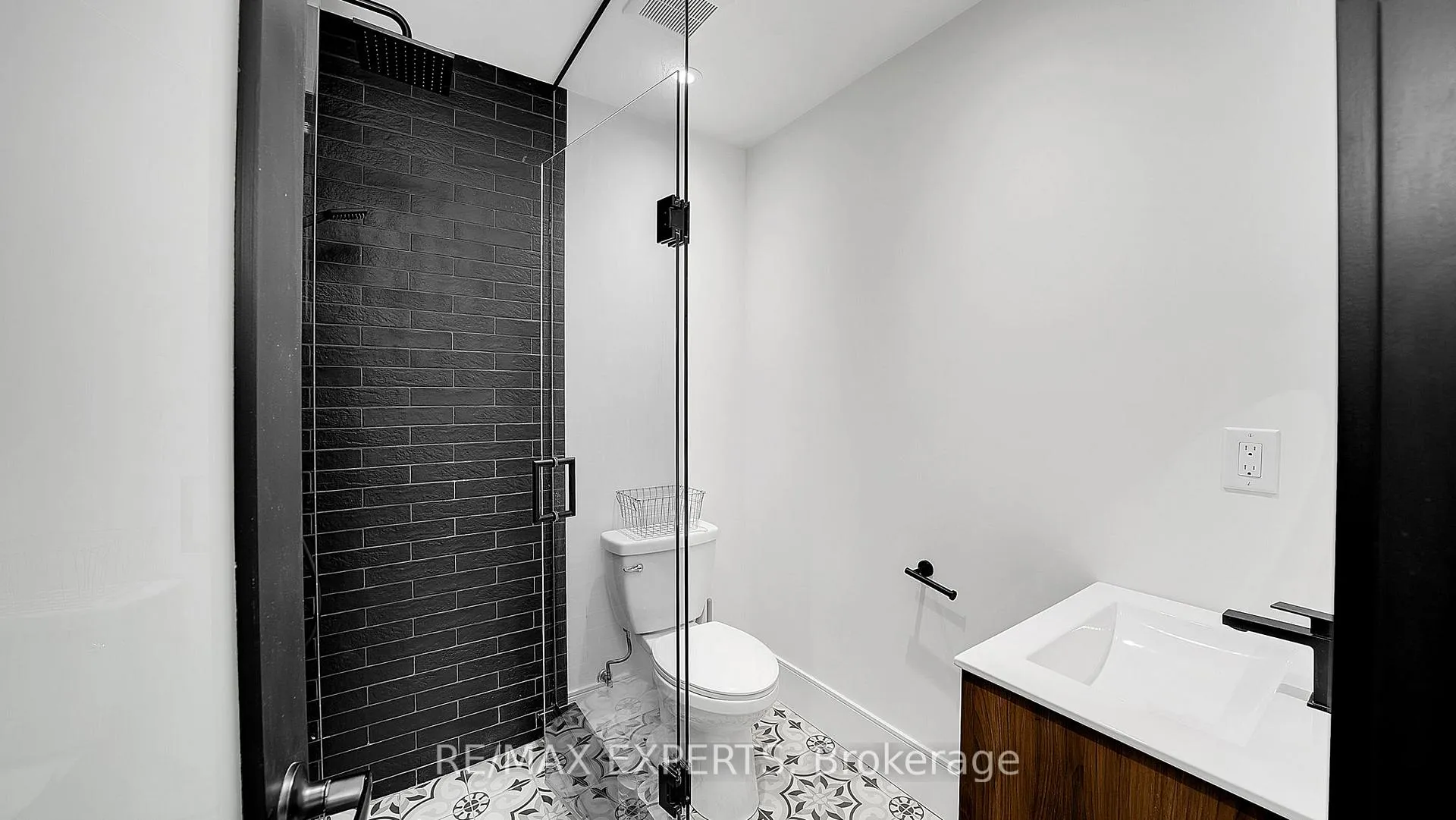Photo 35 of 212 Ridge Road, Caledon, Bolton West — HOMEH