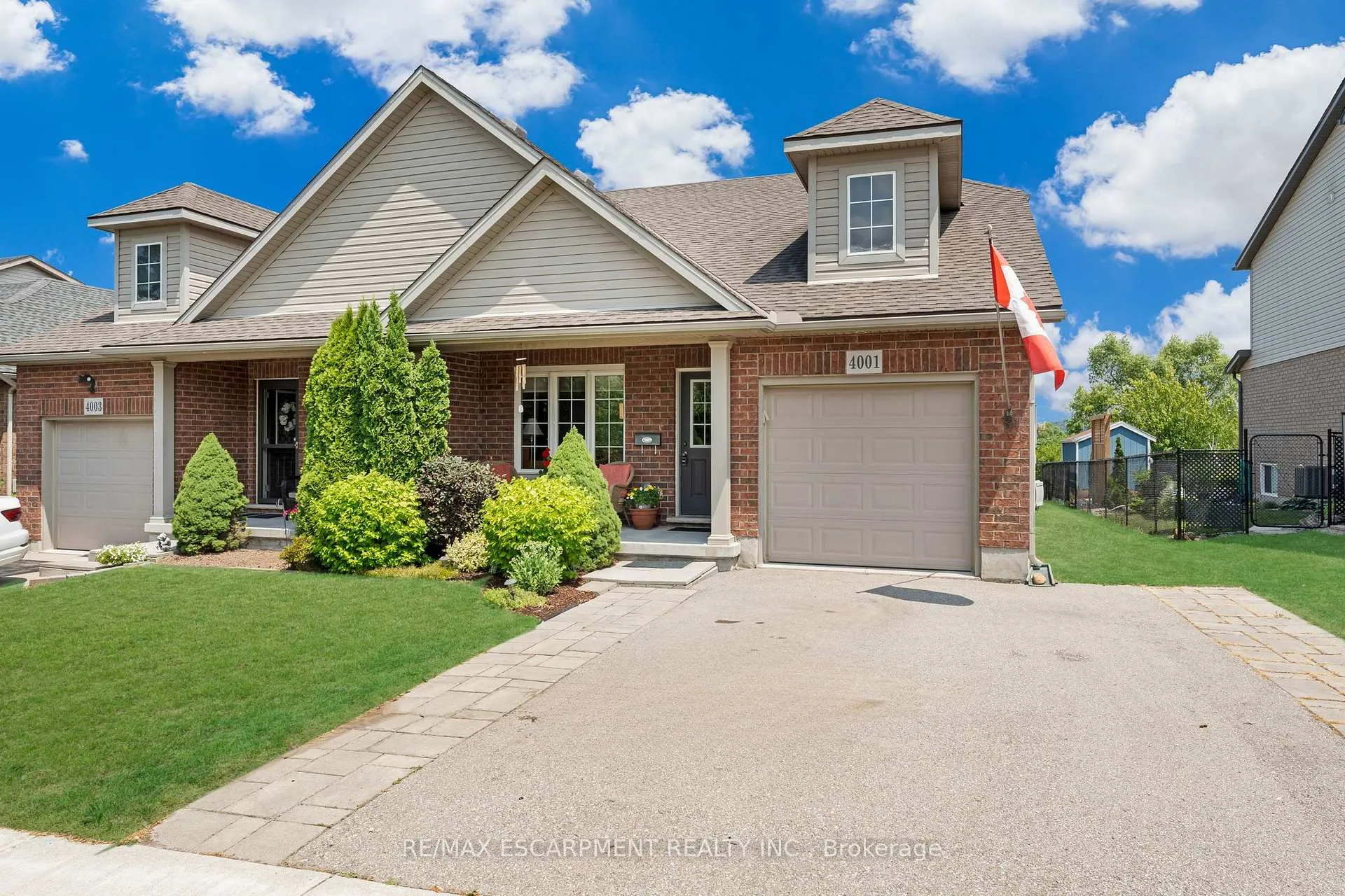 Photo 1 of 4001 Ashby Drive, Lincoln, Beamsville — HOMEH