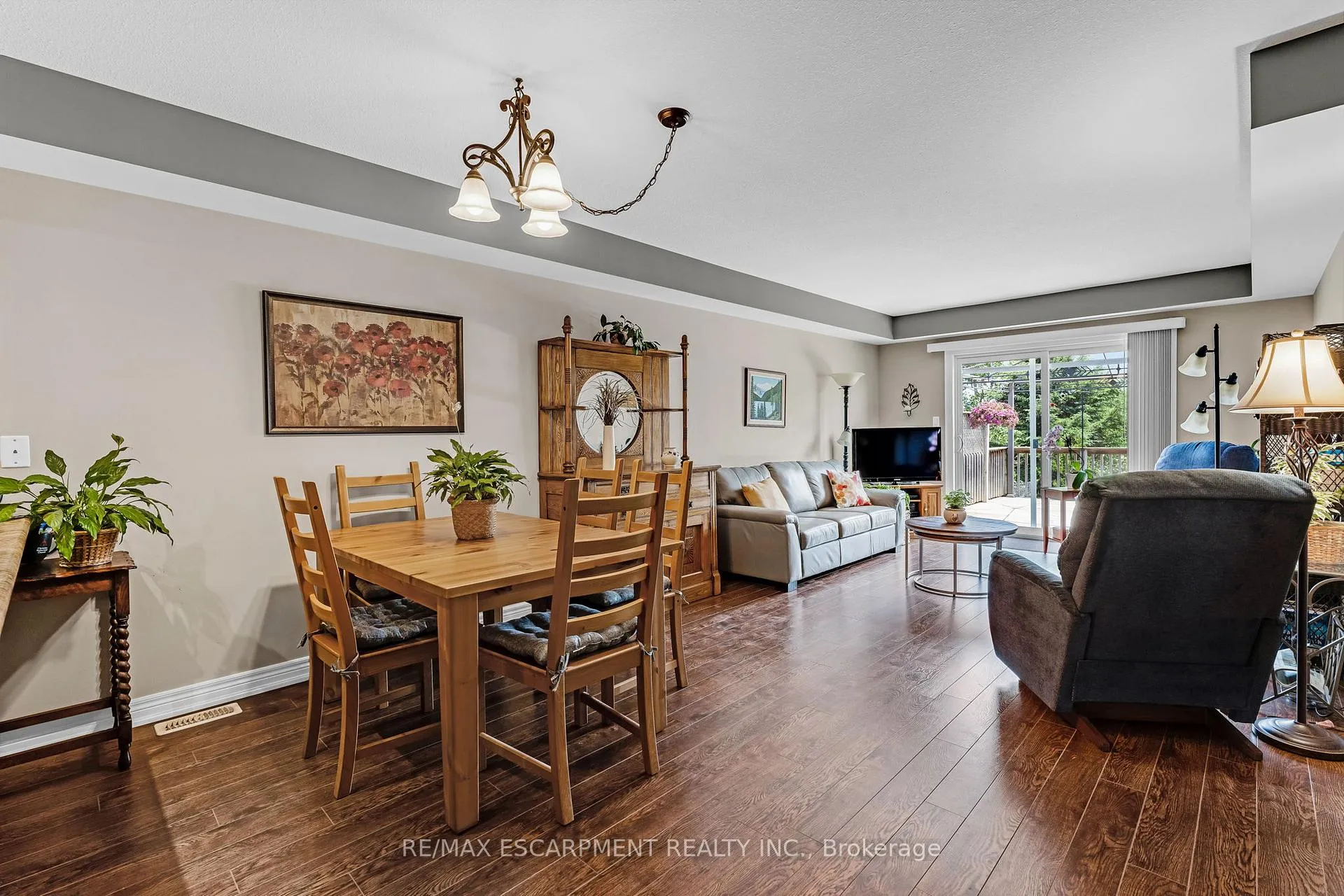 Photo 17 of 4001 Ashby Drive, Lincoln, Beamsville — HOMEH