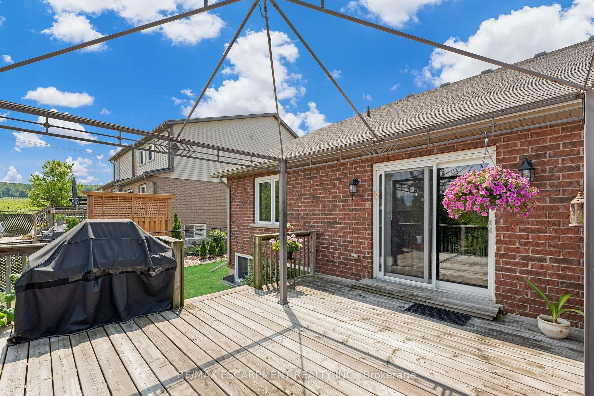 Photo 30 of 4001 Ashby Drive, Lincoln, Beamsville — HOMEH