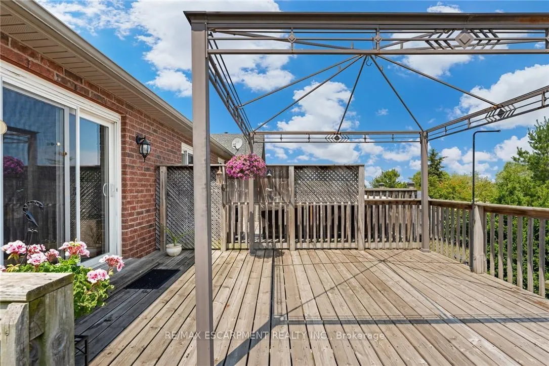 Photo 31 of 4001 Ashby Drive, Lincoln, Beamsville — HOMEH