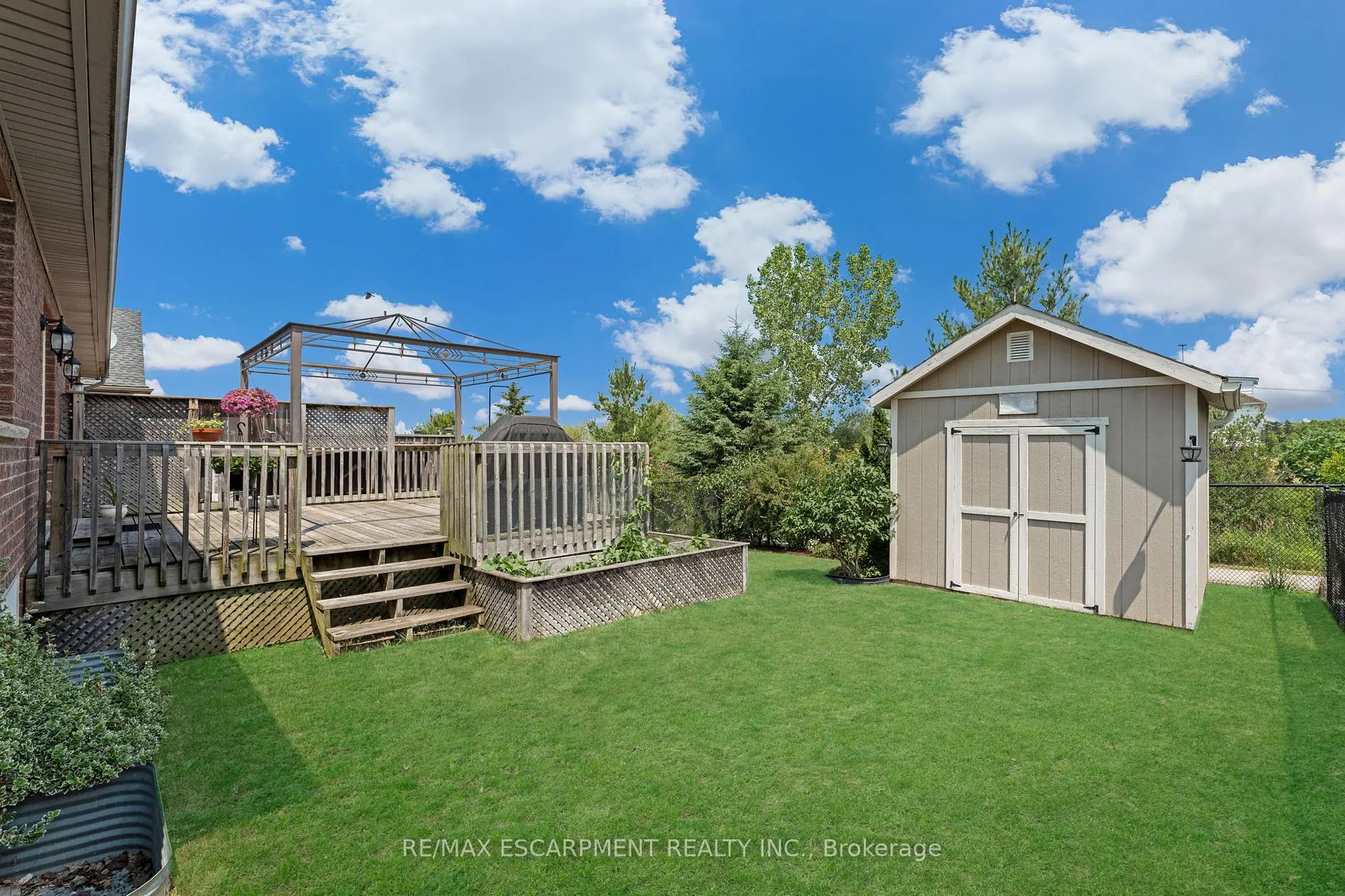 Photo 33 of 4001 Ashby Drive, Lincoln, Beamsville — HOMEH
